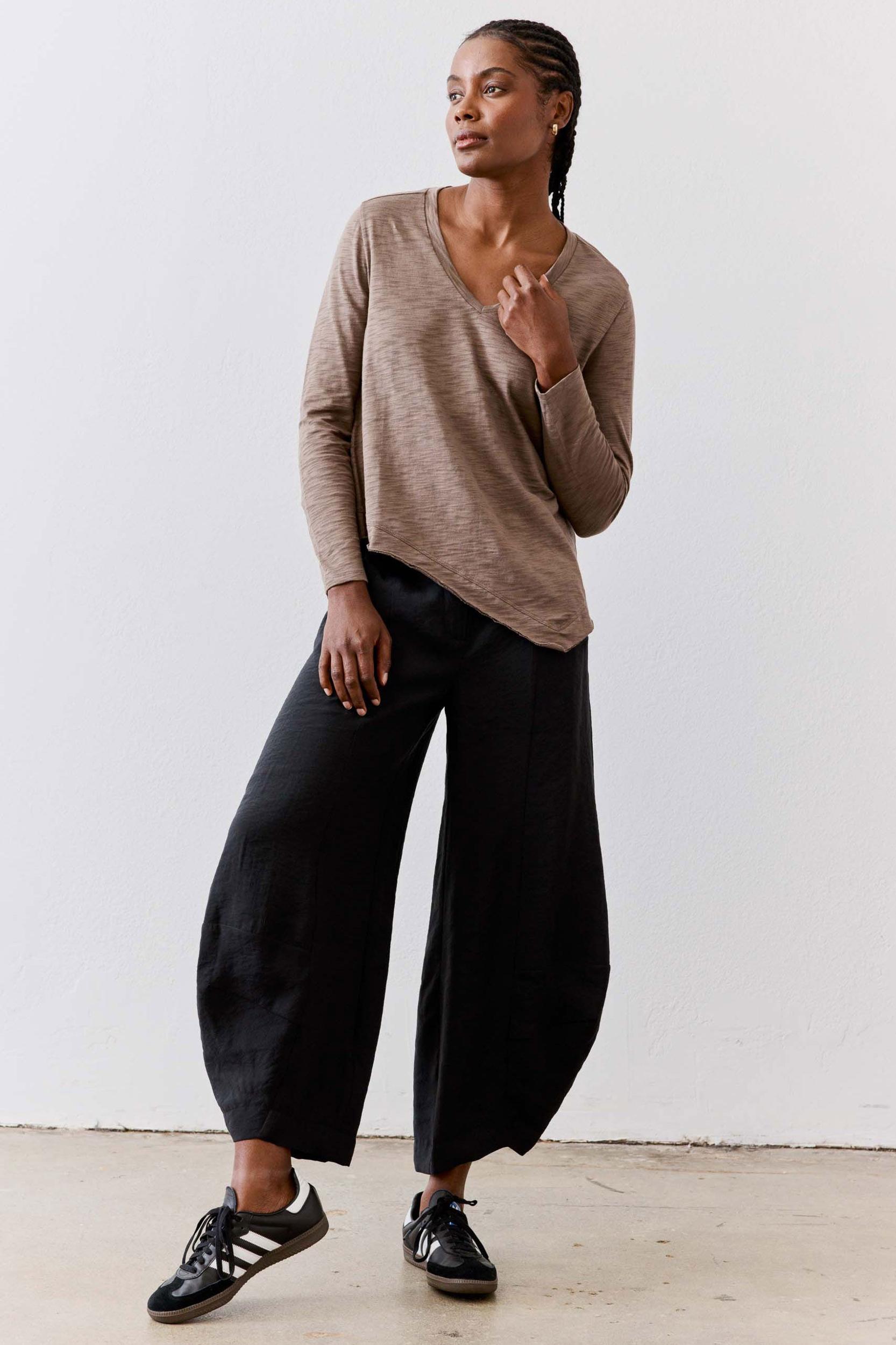 New Angle V-Neck Long Sleeve Top Product Image