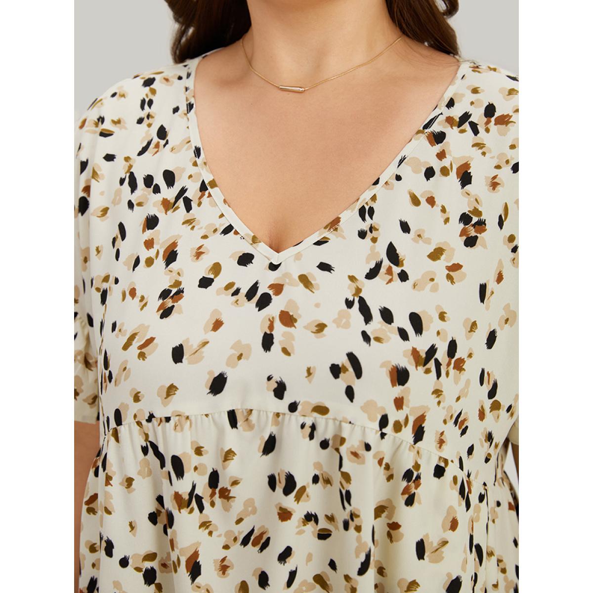 Plus Size Allover Print Pocket V Neck Ruffle Sleeve Dress Leopard Women Elegant Ruffles V-neck Short sleeve Curvy Knee Dress BloomChic 28/5X Product Image
