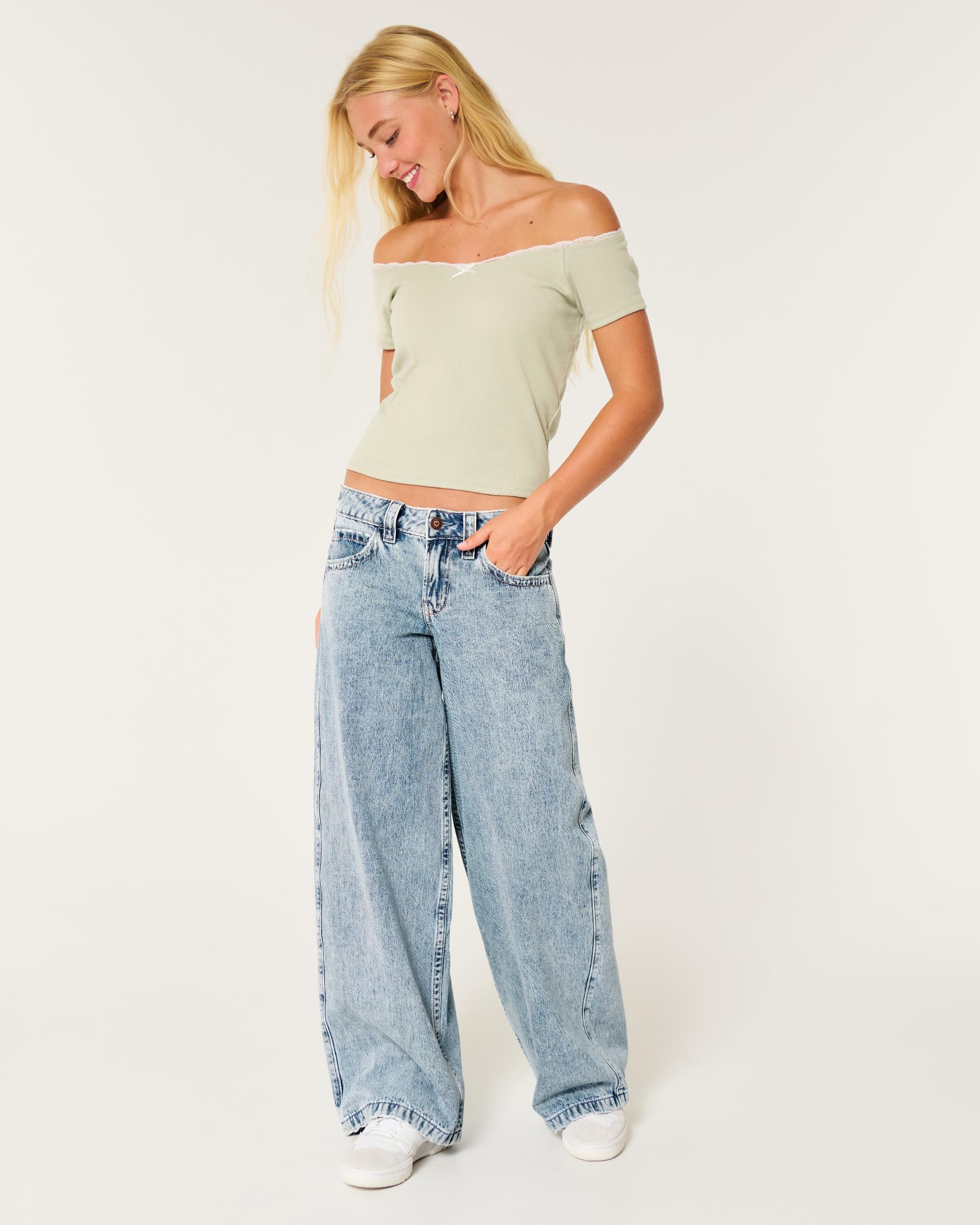 Low-Rise Medium Wash Super Baggy Jeans Product Image