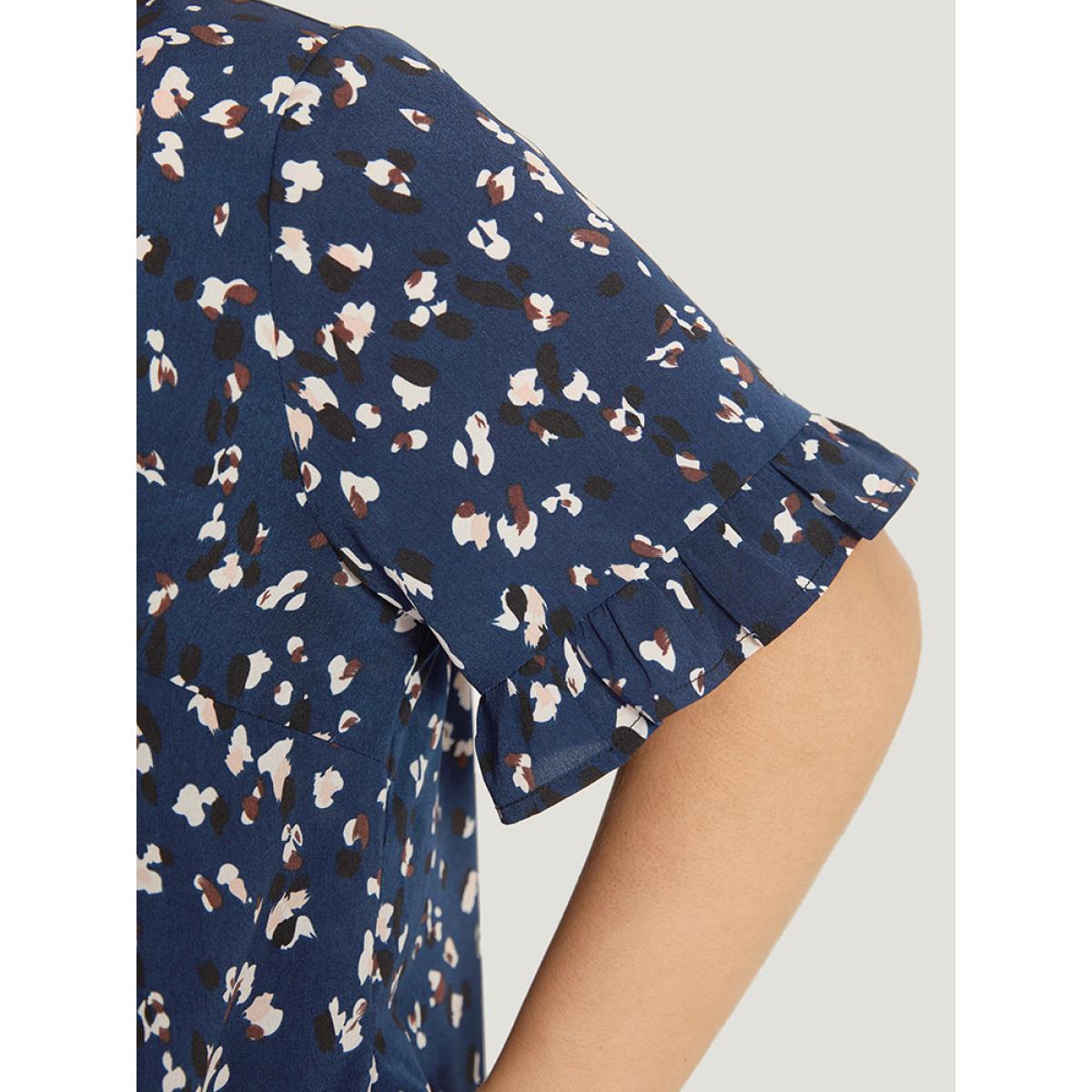 Plus Size Allover Print Pocket Flutter Trim Dress DarkBlue Women Elegant Pocket Round Neck Short sleeve Curvy Knee Dress BloomChic 26/4X Product Image