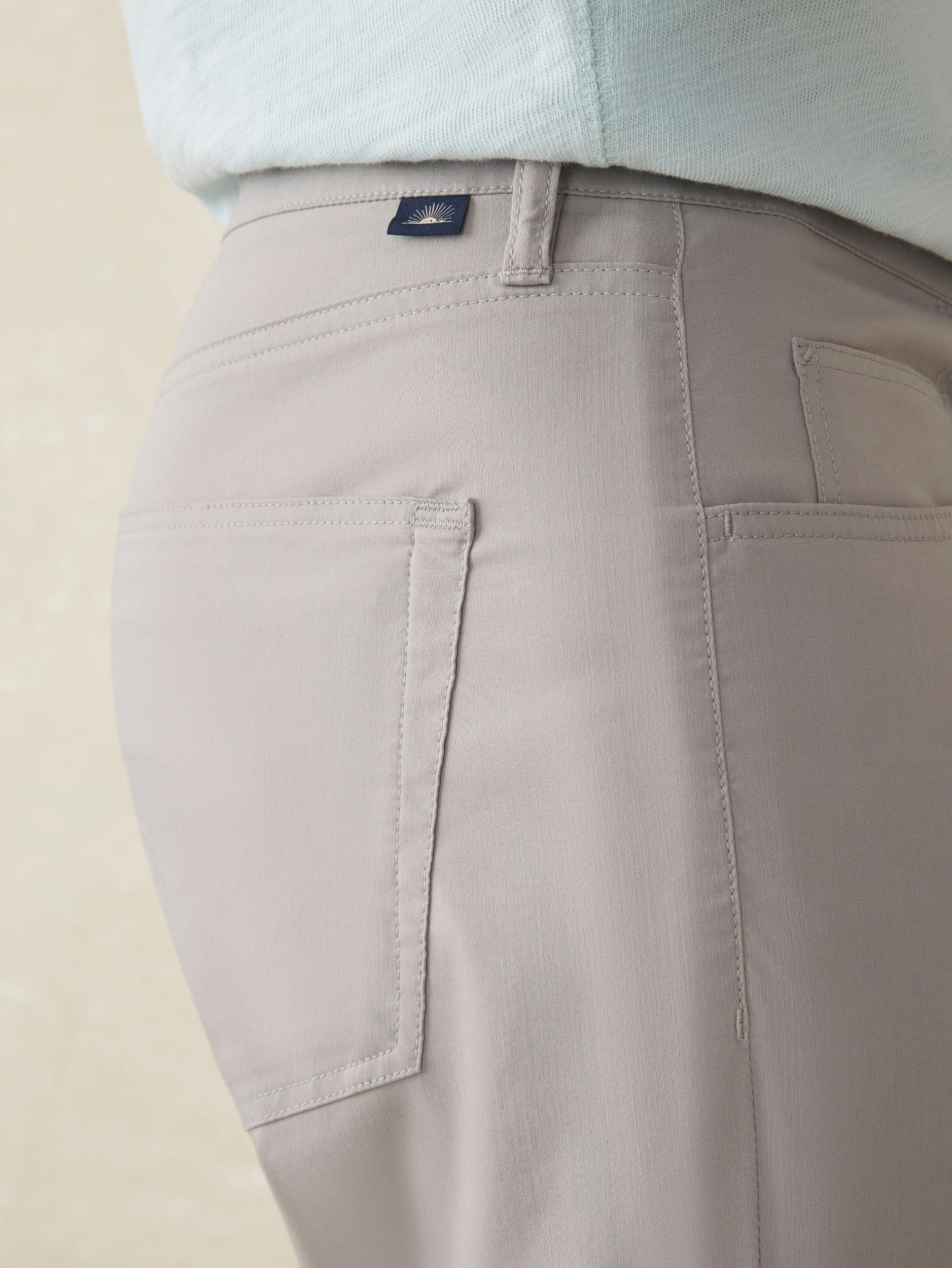 Movement™ 5-Pocket Pant - Fossil Male Product Image