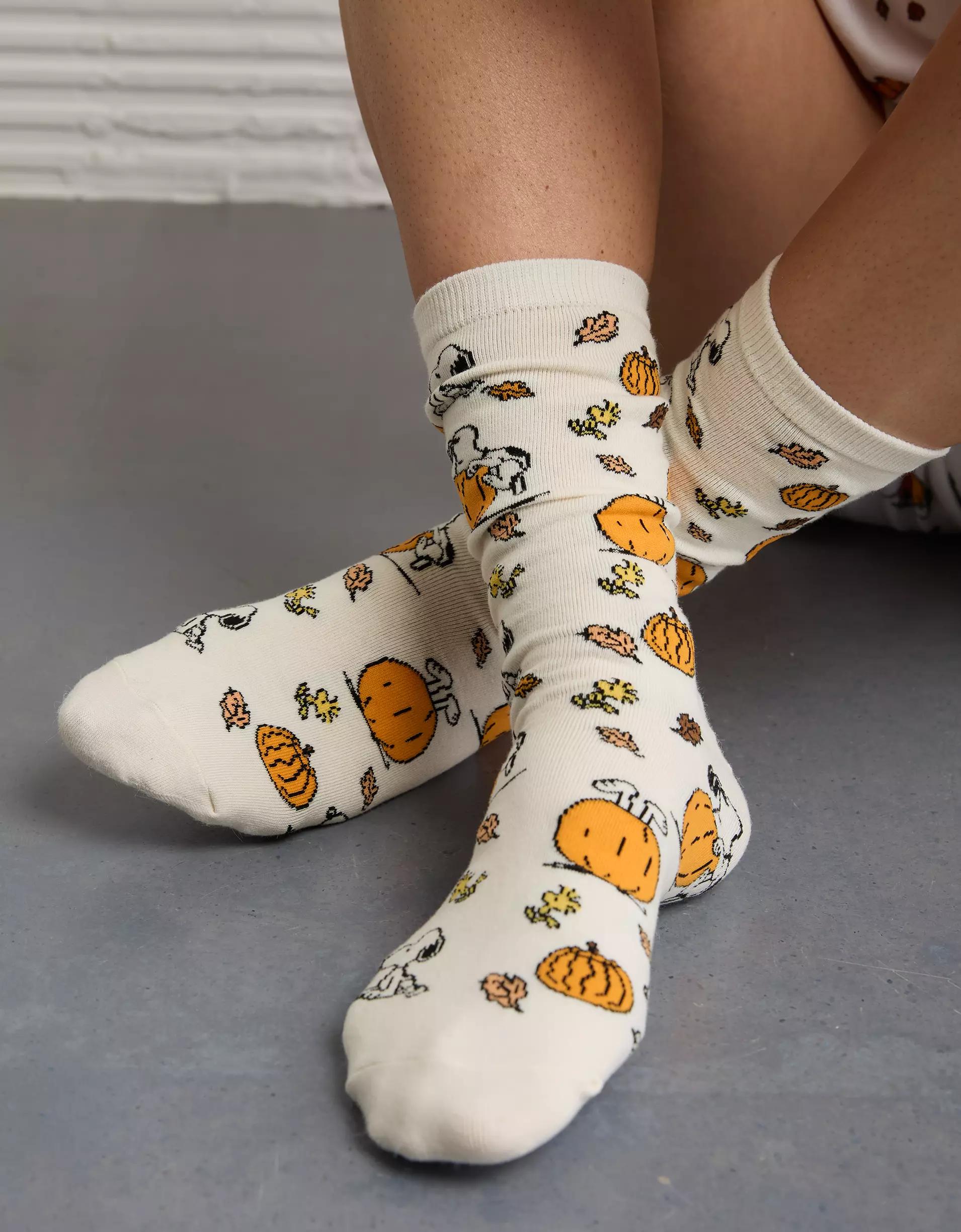 AE Snoopy Halloween Crew Socks Womens Product Image
