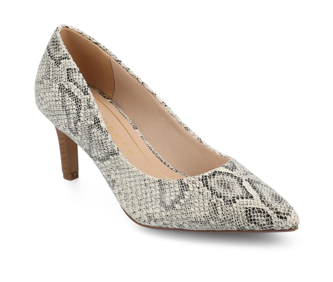 Women's Journee Collection Scylee Pumps Product Image