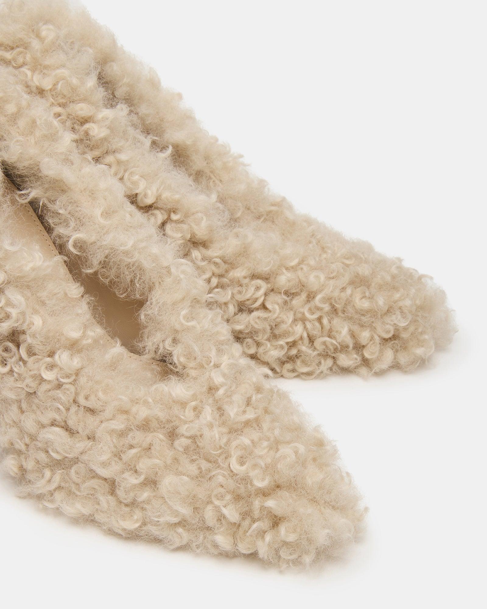 ACHILLES OFF-WHITE Female Product Image