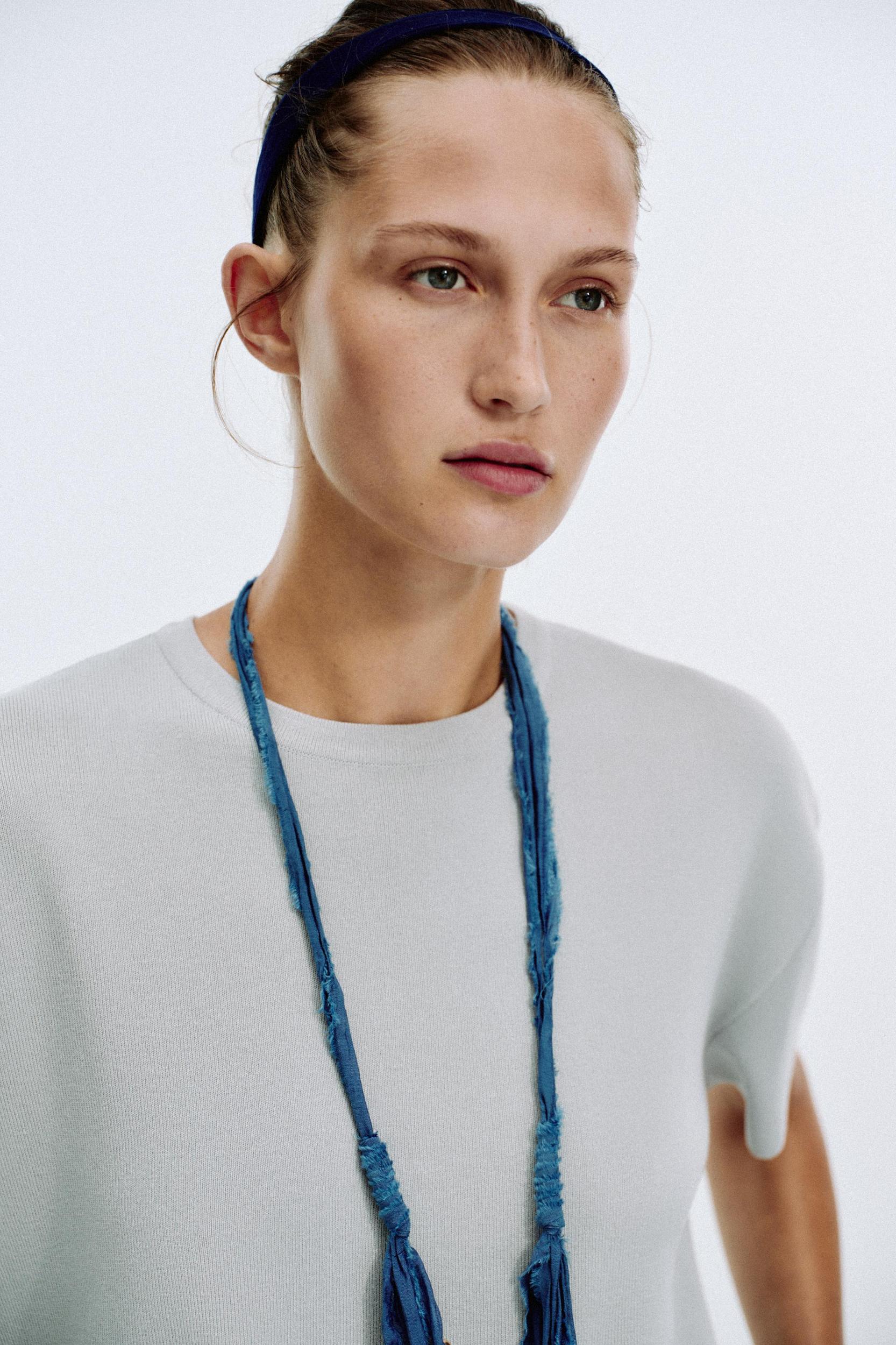 OVERSIZED PLAIN KNIT TOP Product Image