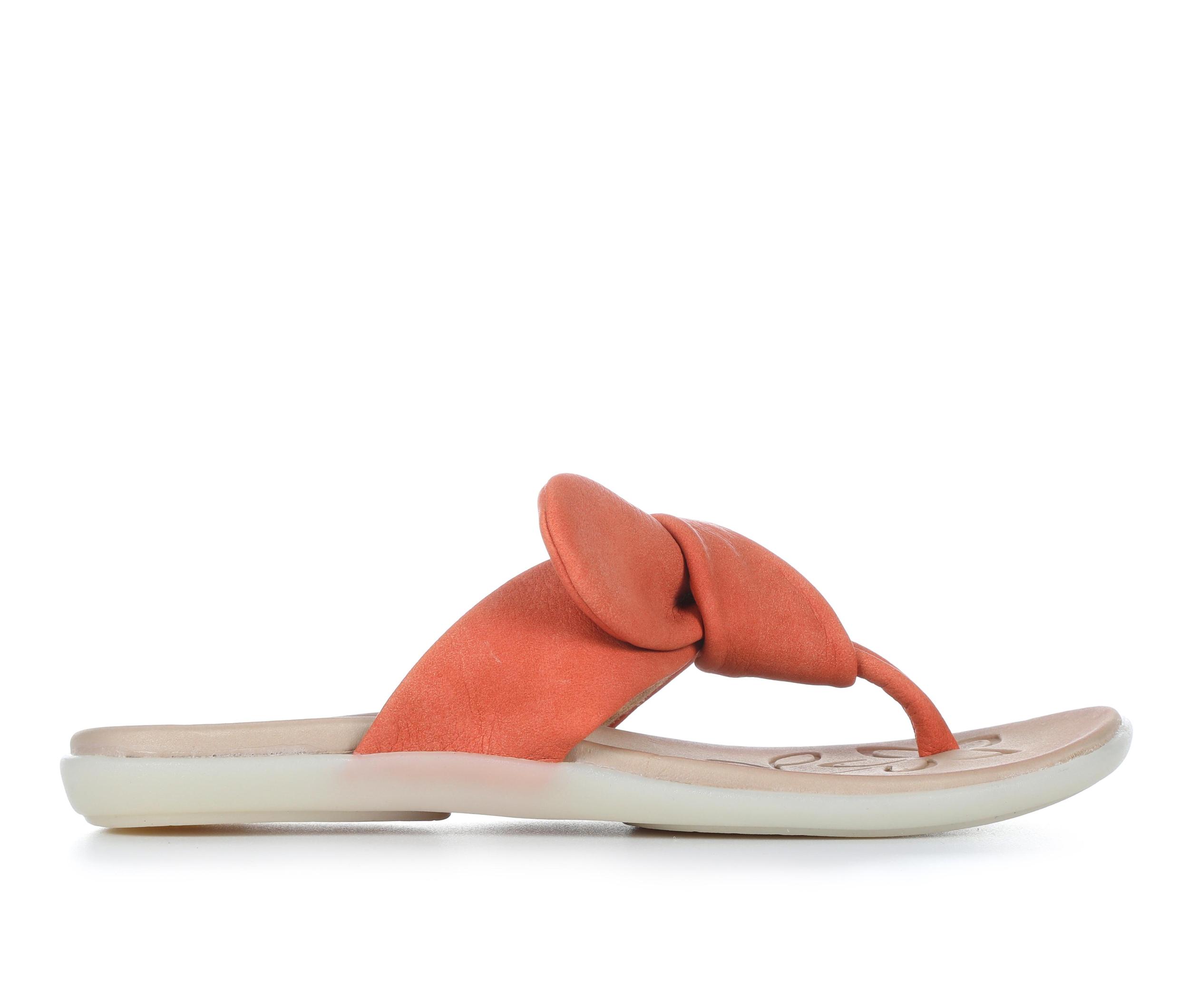Women's BOC Halle Flip-Flops Product Image