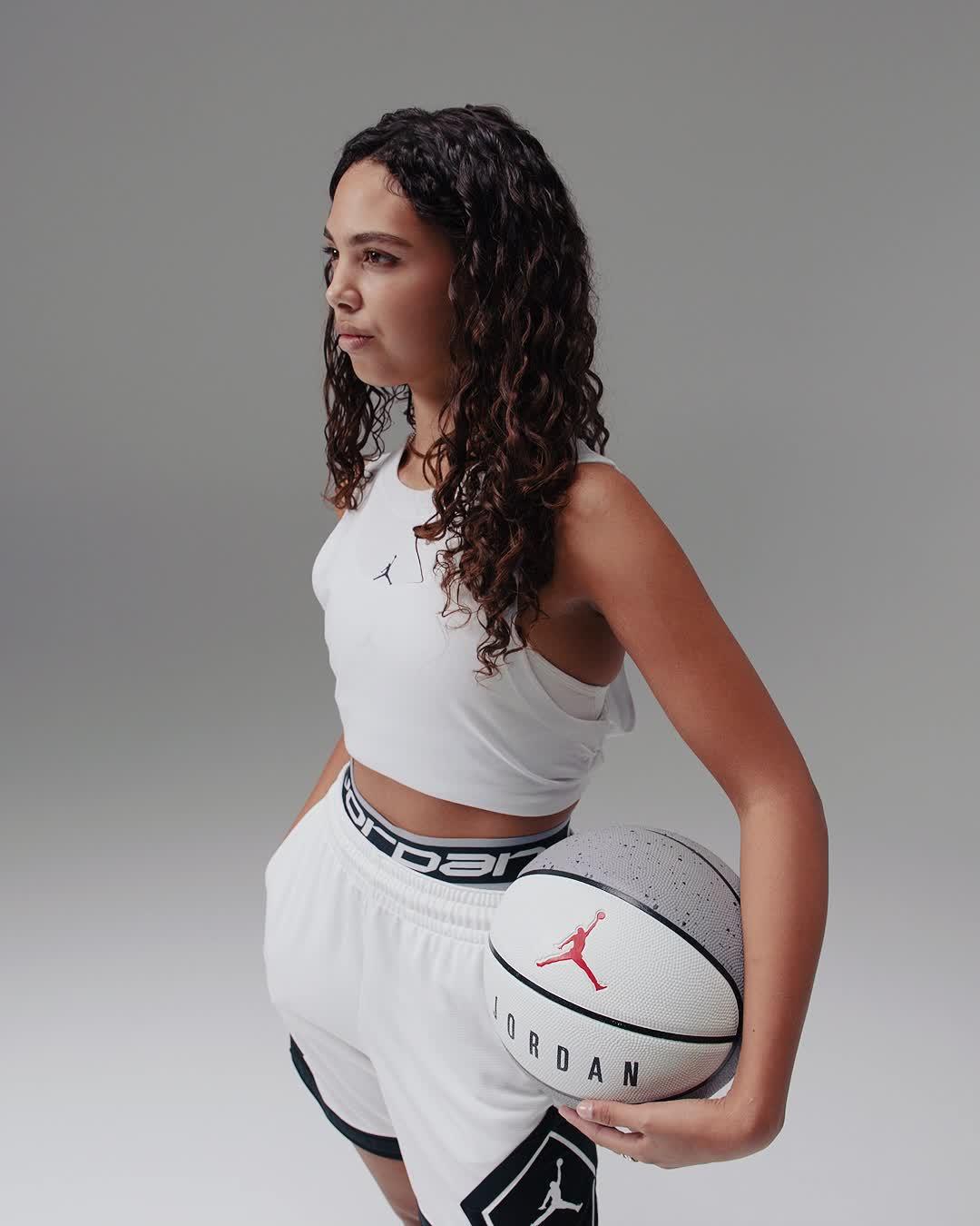 Womens Jordan Heir Series Triple White Basketball Shoes | FZ2471-110 Product Image