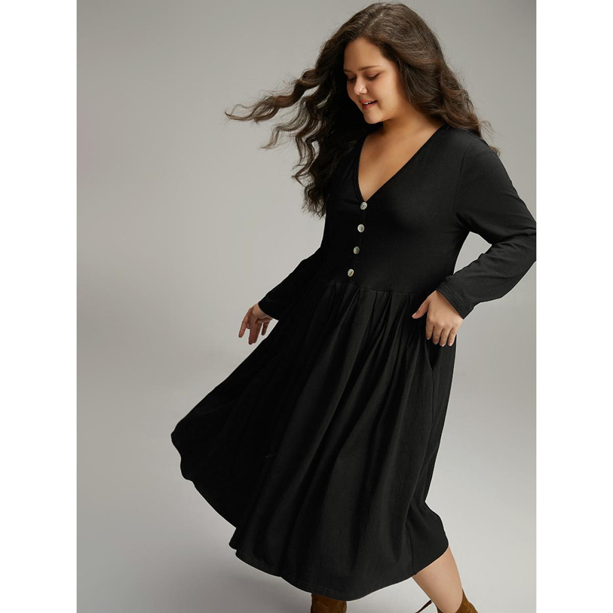 Plus Size Cotton Solid Button Detail Pocket Pleated Dress Black Women Casual Plain V-neck Long Sleeve Curvy Midi Dress BloomChic 22-24/3X Product Image