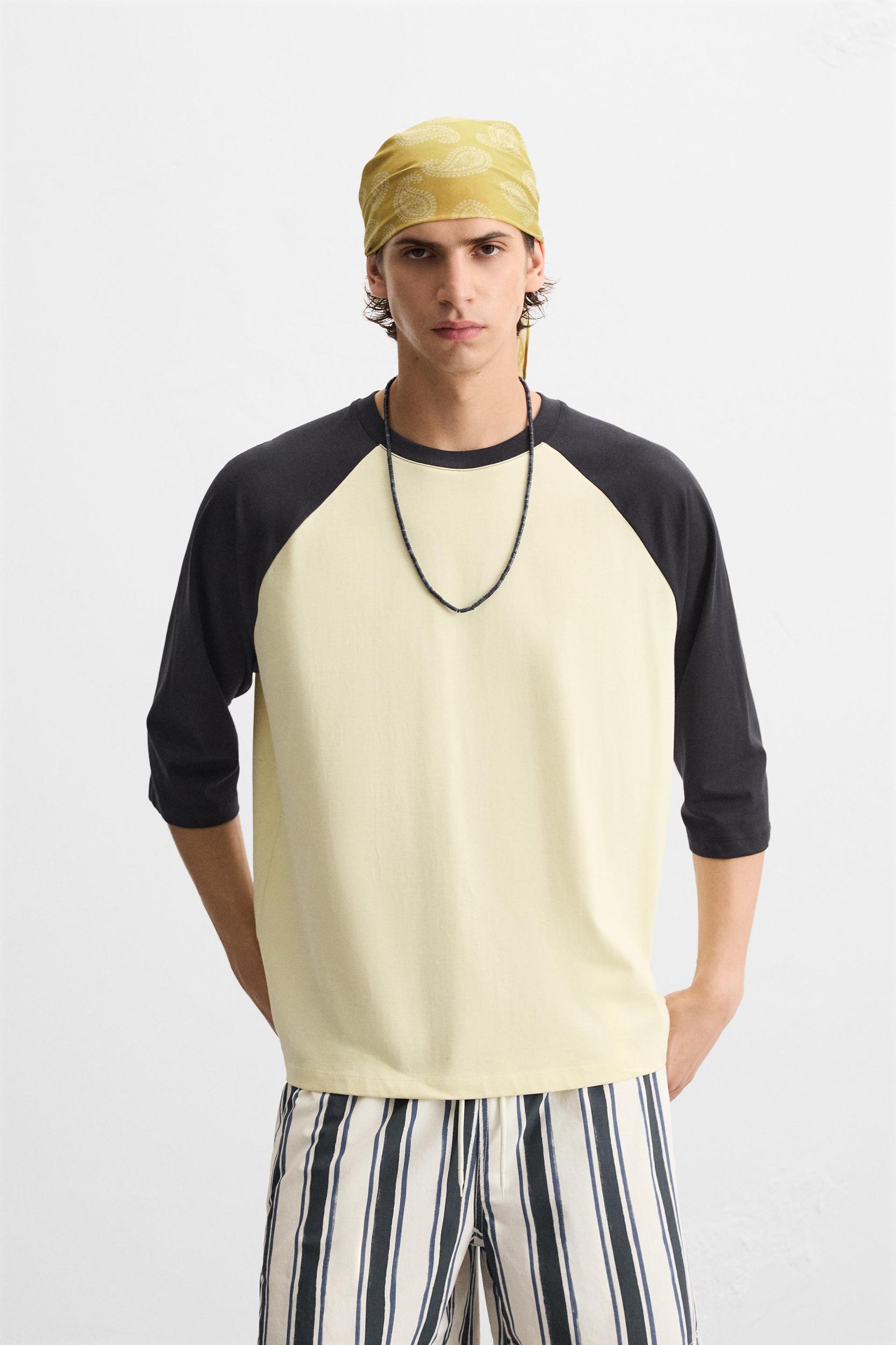 CONTRAST SLEEVE T-SHIRT Product Image