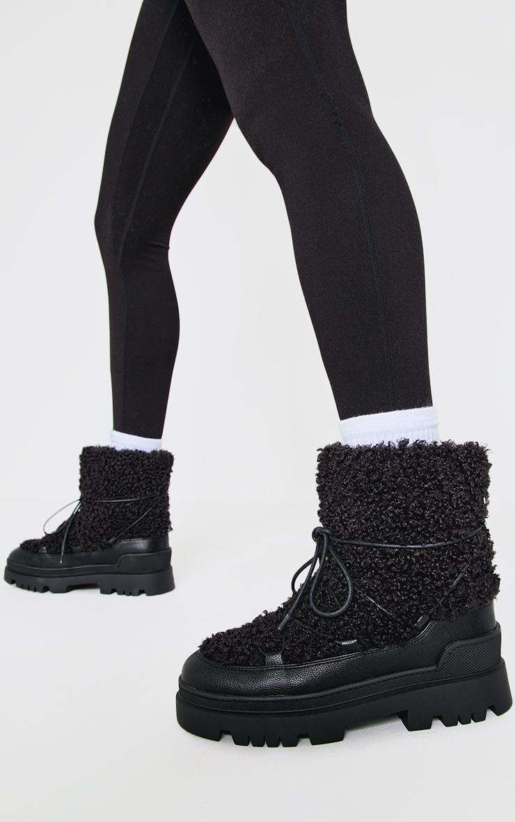 Black Borg Round Toe Chunky Sole Ankle Boots Product Image