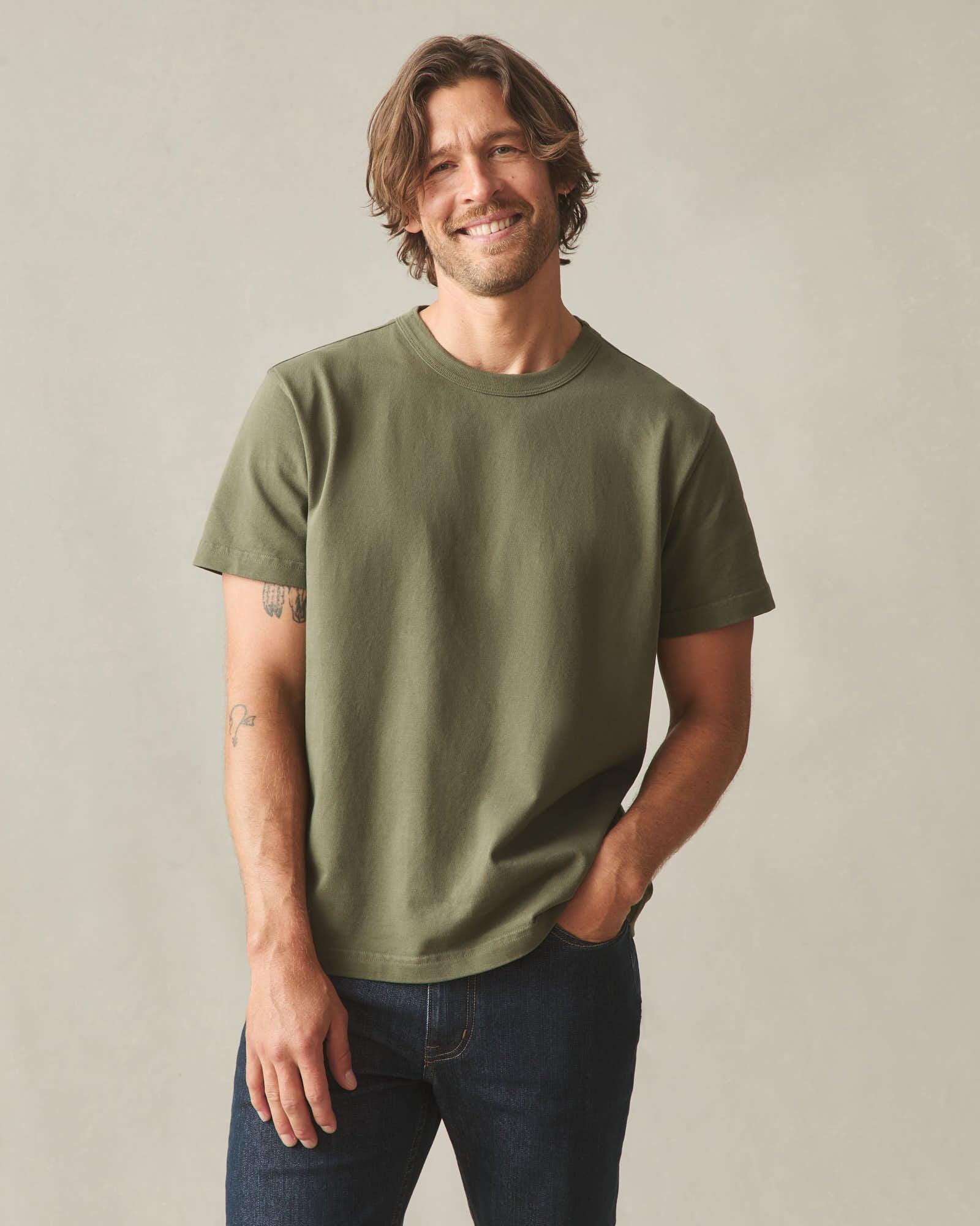 Men's Everest Tee - Olive Product Image