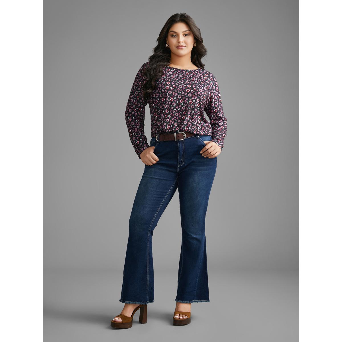 Plus Size Ditsy Floral Crew Neck Curved Hem T-shirt Multicolor Women Elegant Non Natural Flowers Round Neck Everyday T-shirts BloomChic 14-16/1X Product Image