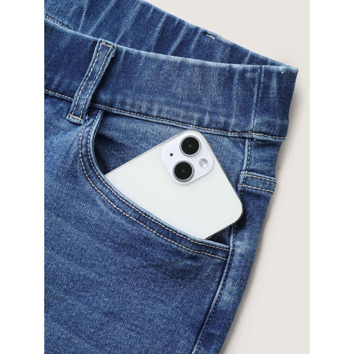 Plus Size Pull-On Frayed Capri Hem Jeans Women Midblue Leisure Medium stretch Slanted pocket Jeans BloomChic 30/6X Product Image