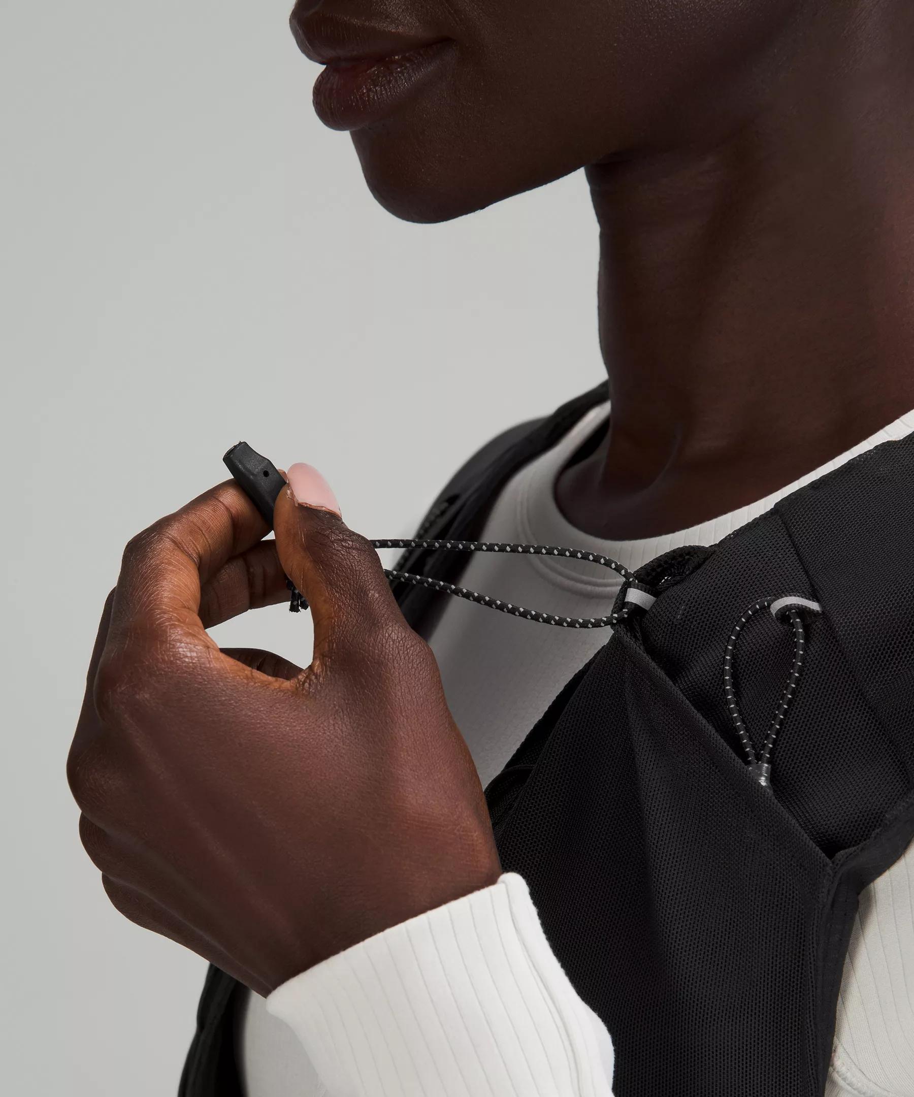 Fast and Free Trail Running Vest Product Image