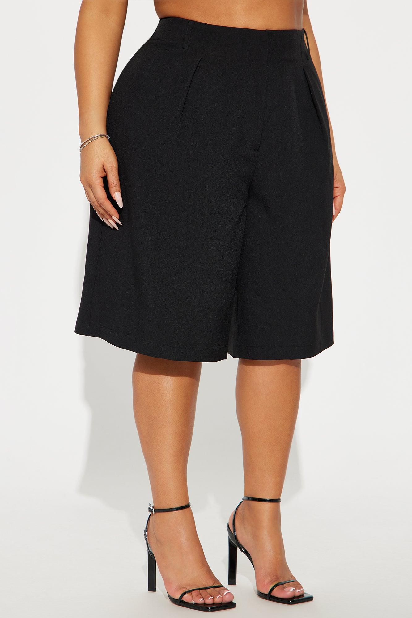 Minara Bermuda Trouser Short - Black Product Image