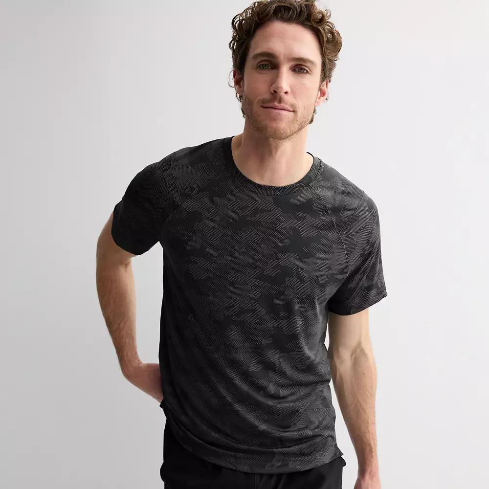 Men's Tek Gear® Performance Crewneck Tee,  Product Image