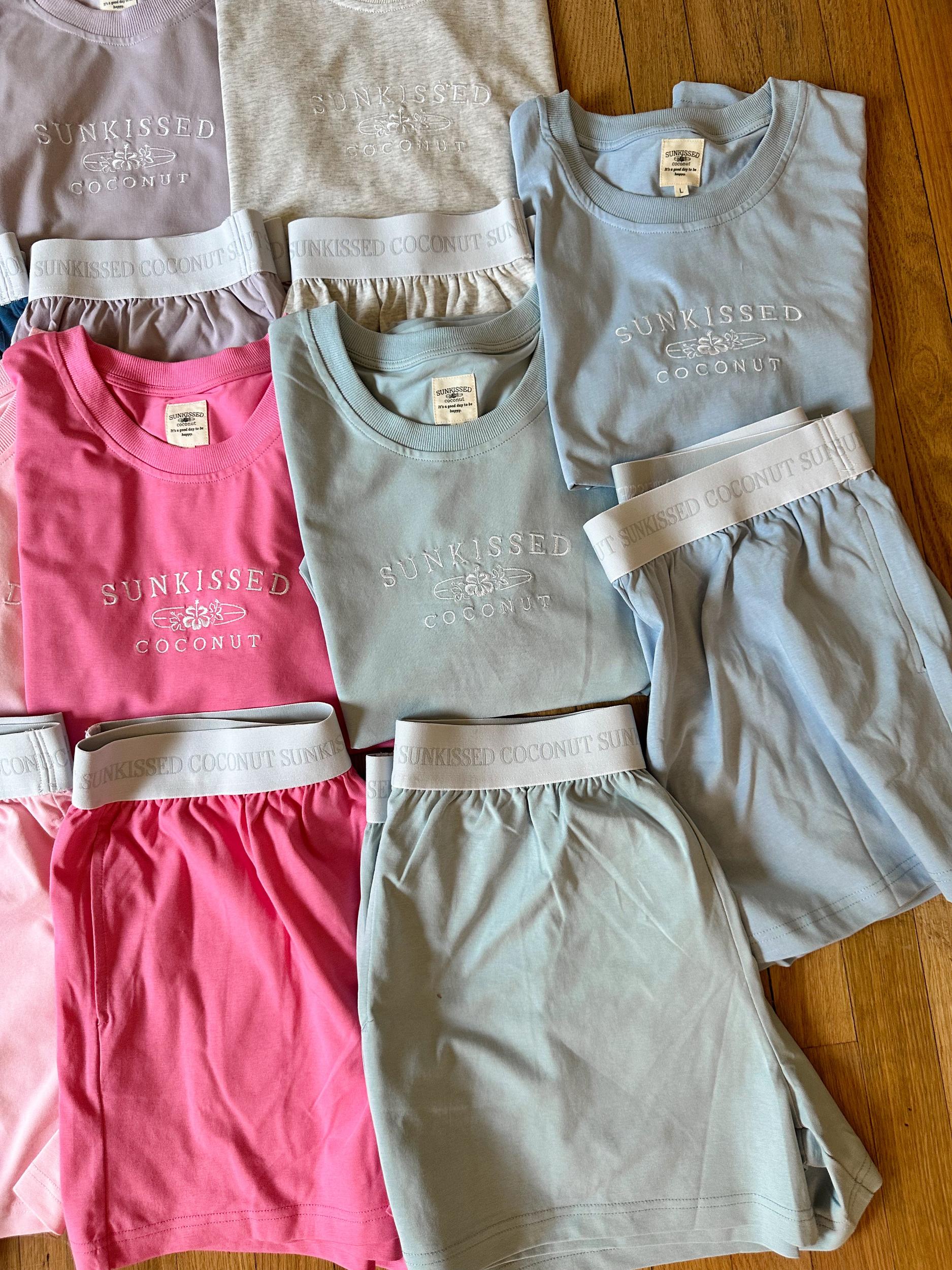 Coastal Blue Basic Watercolor Shorts Product Image