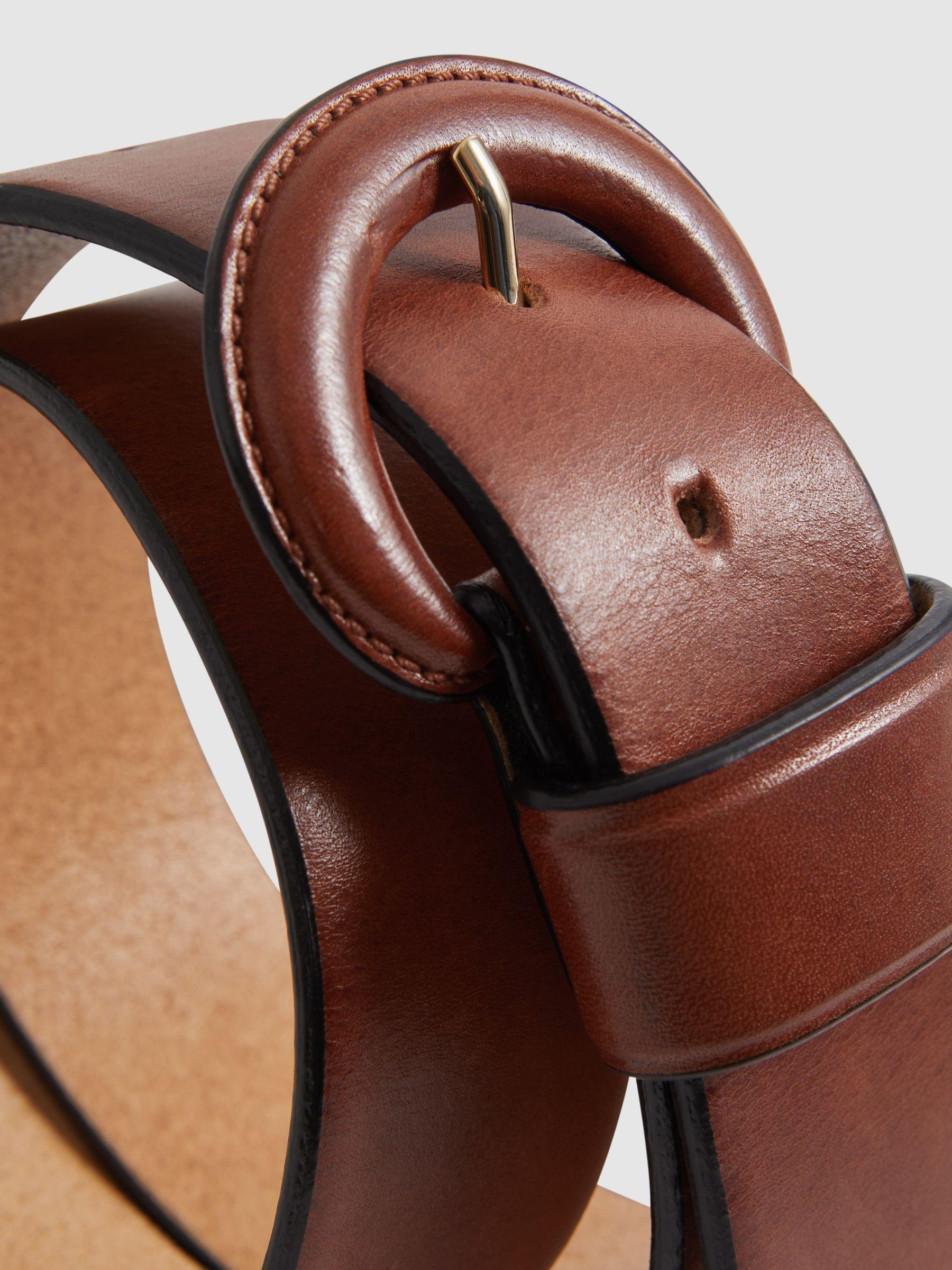 Leather Round Buckle Belt in Tan Product Image