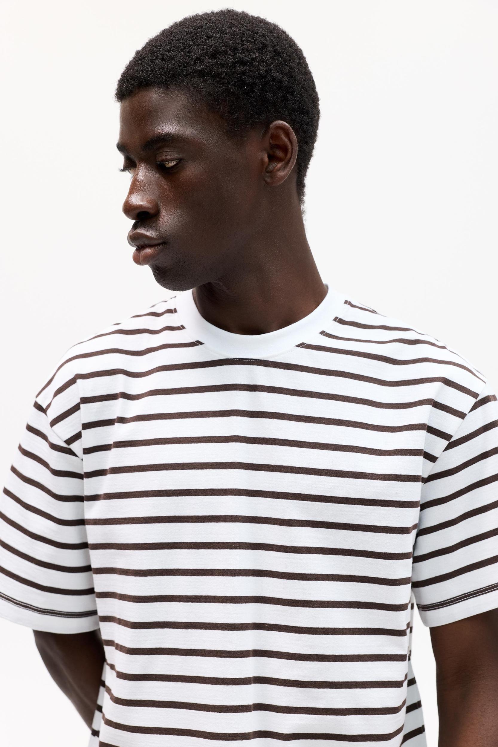 Striped short sleeve T-shirt Product Image