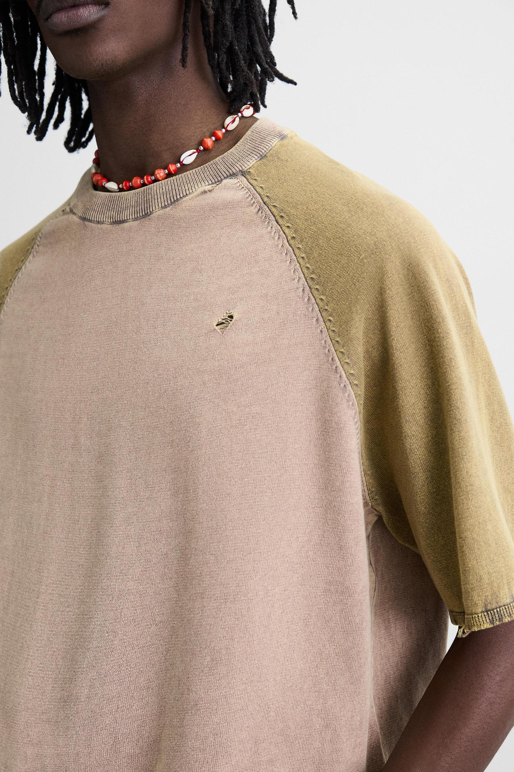 WASHED COLOR BLOCK KNIT T-SHIRT Product Image