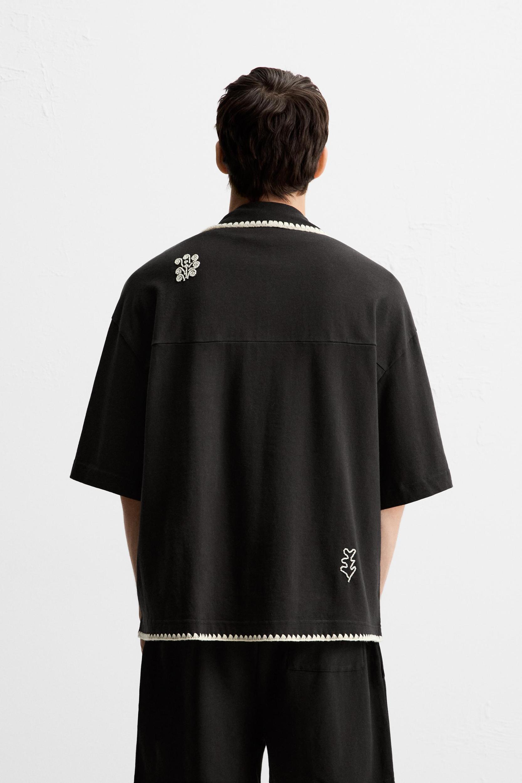 CONTRAST EMBROIDERY SHIRT Product Image