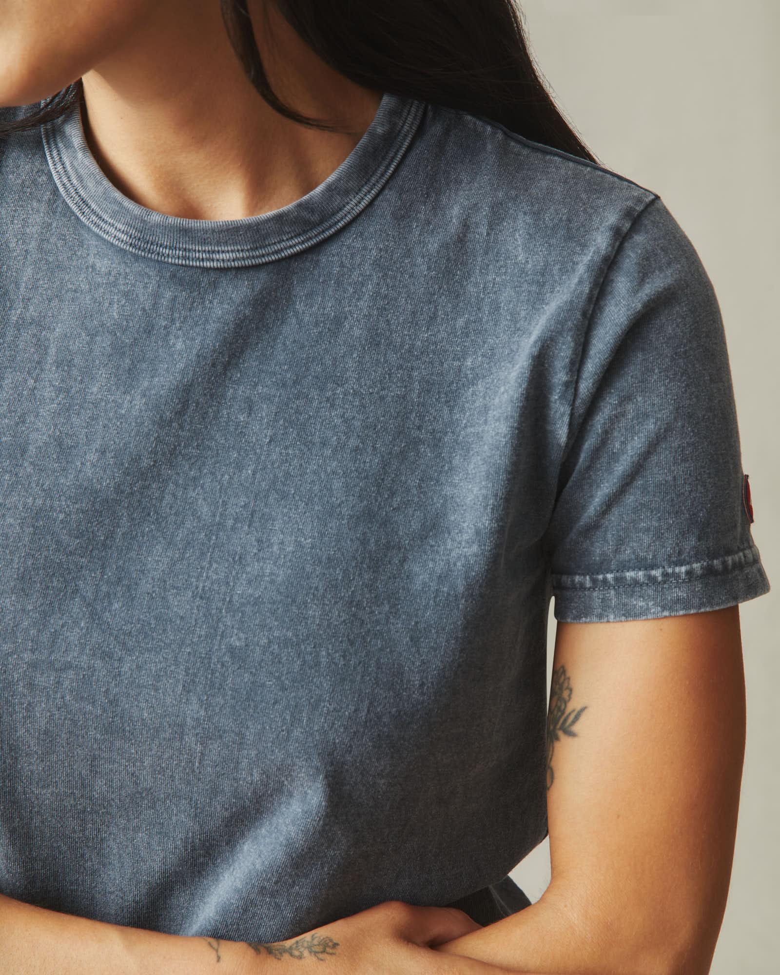 Women's Vintage Crew Tee - Mineral Wash Metropolitan Grey Product Image