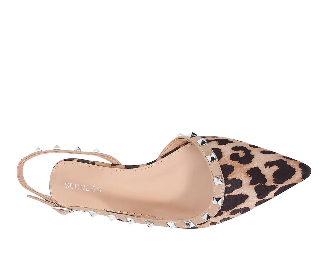 Women's Berness Odina Flats Product Image