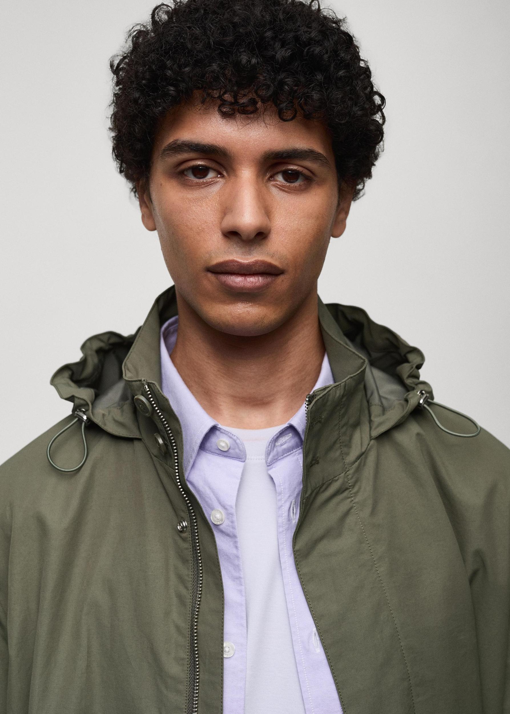 Water-repellent hooded parka - Men | MANGO USA Product Image