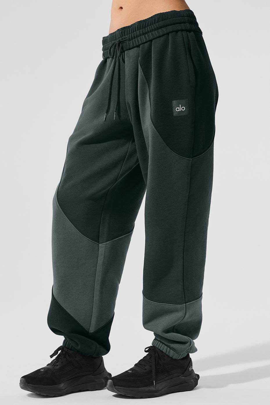 ALO | Make Waves Sweatpant Size: XL WOMEN/L MEN Product Image