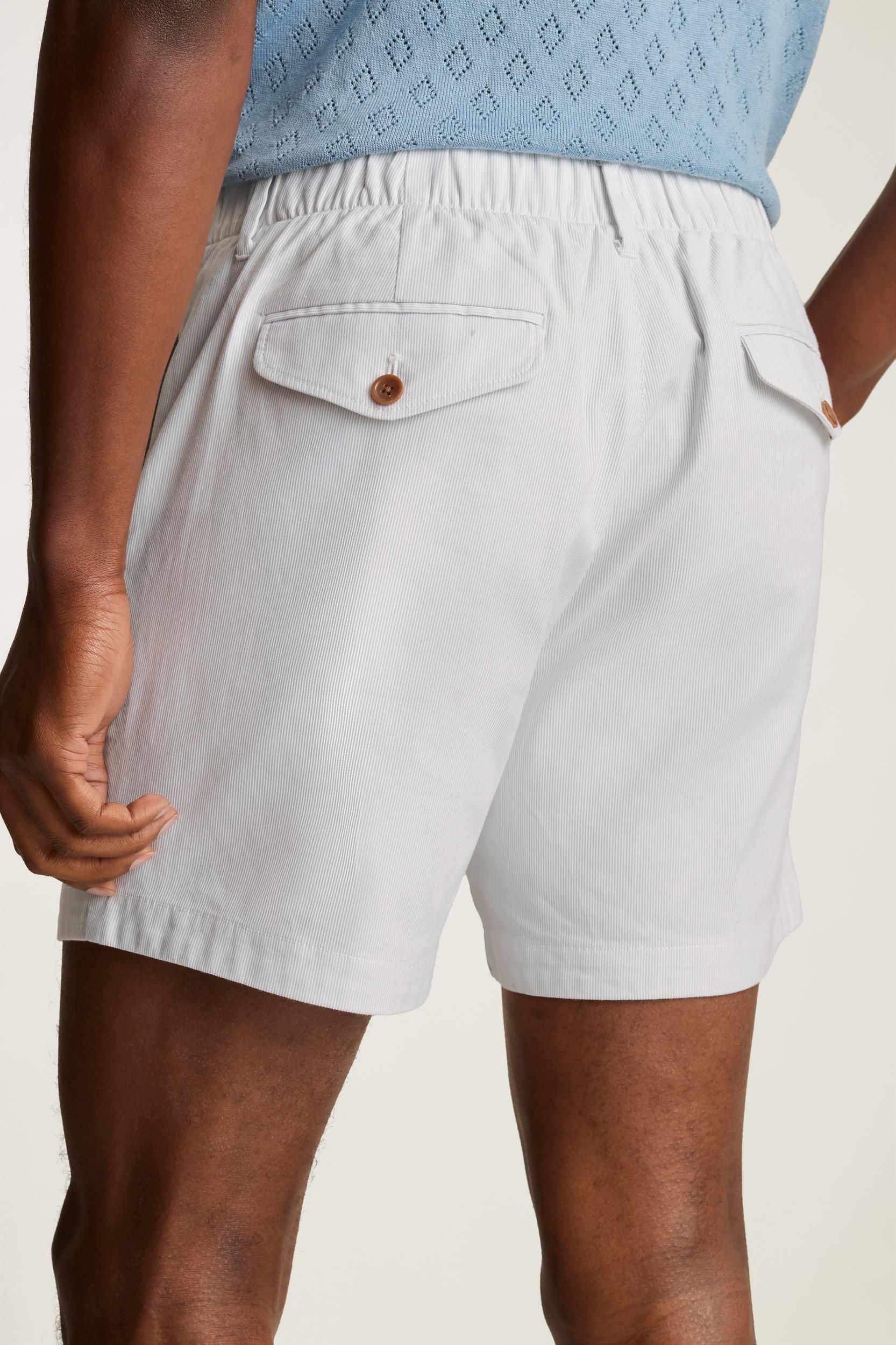 Lightweight Chino Short Product Image