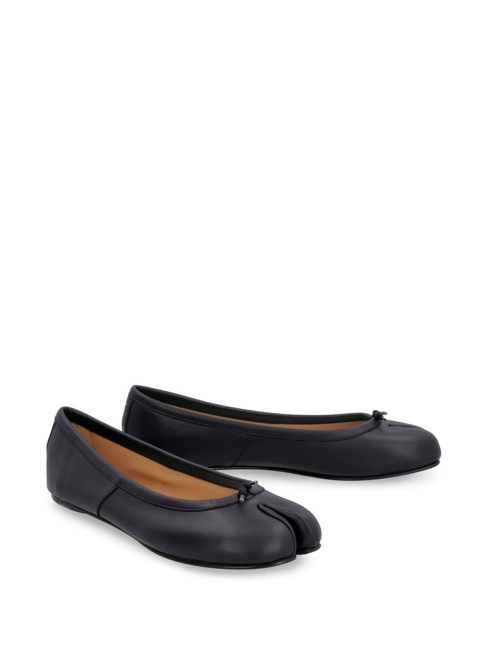 Tabi leather ballerina shoes Product Image
