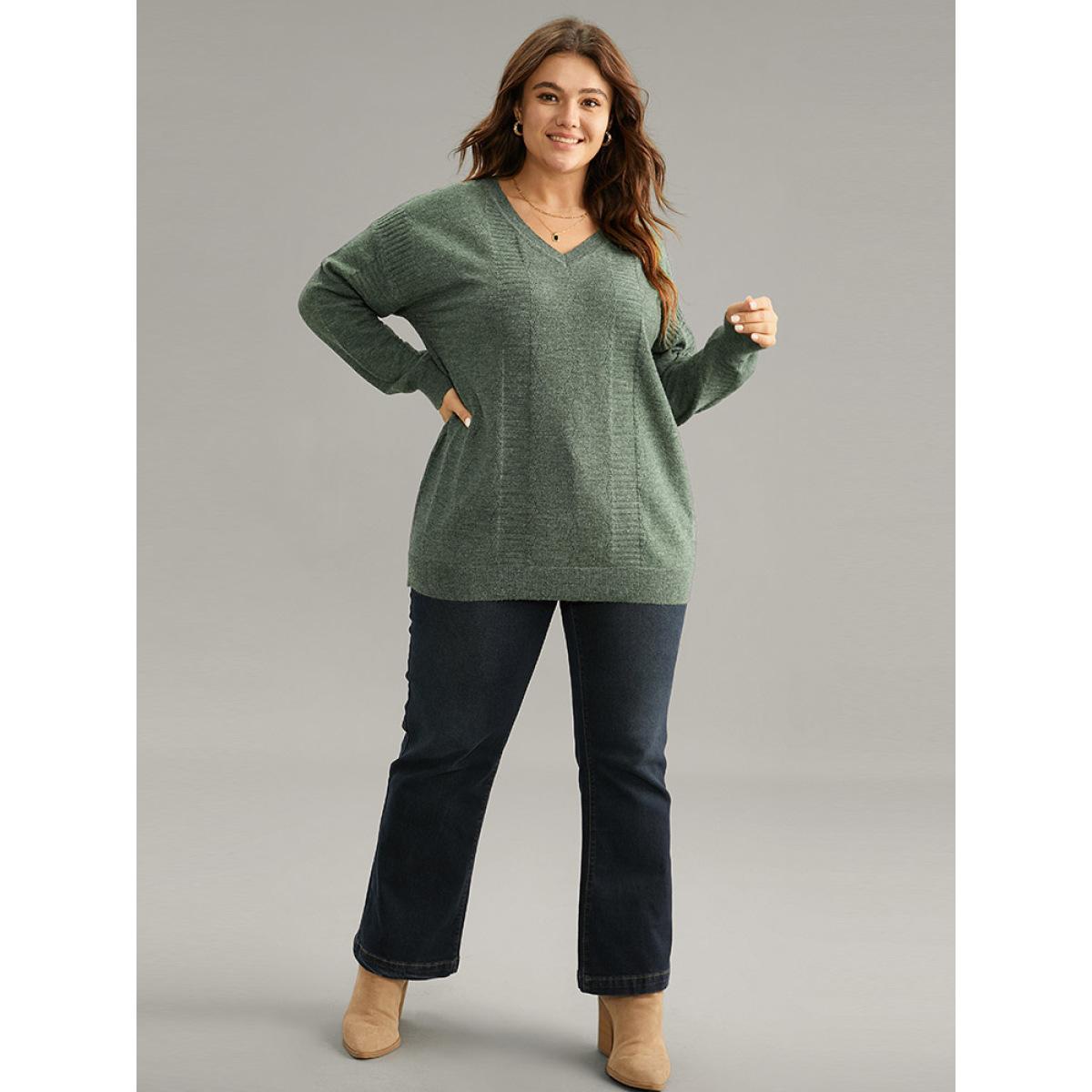 Plus Size Supersoft Essentials Plain Texture V Neck Pullover DarkGreen Women Casual Loose Long Sleeve V-neck Dailywear Pullovers BloomChic 28/5X Product Image