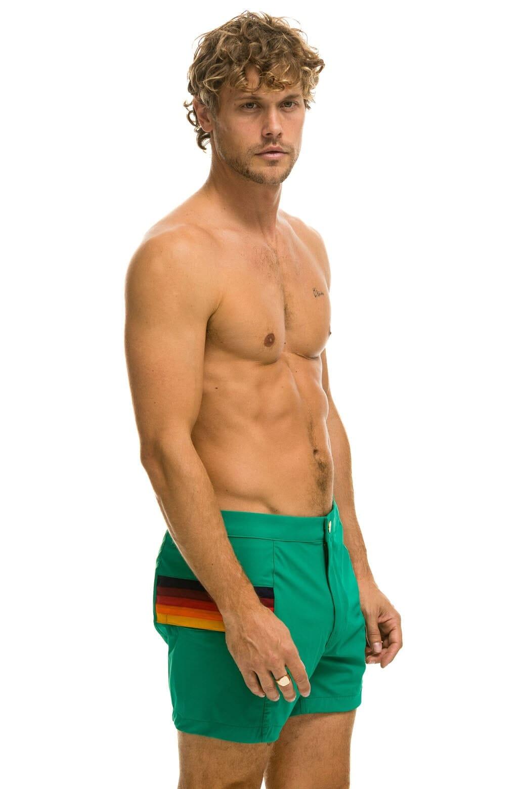 MEN'S HORIZONTAL 5 STRIPE FLEX SHORTS - AMAZON Male Product Image
