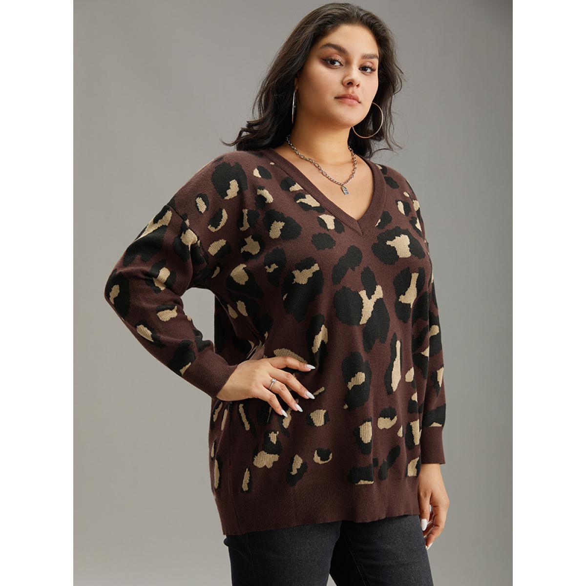 Plus Size Anti-Pilling Leopard Elastic Cuffs Pullover DarkBrown Women Casual Loose Long Sleeve V-neck Dailywear Pullovers BloomChic 10/M Product Image