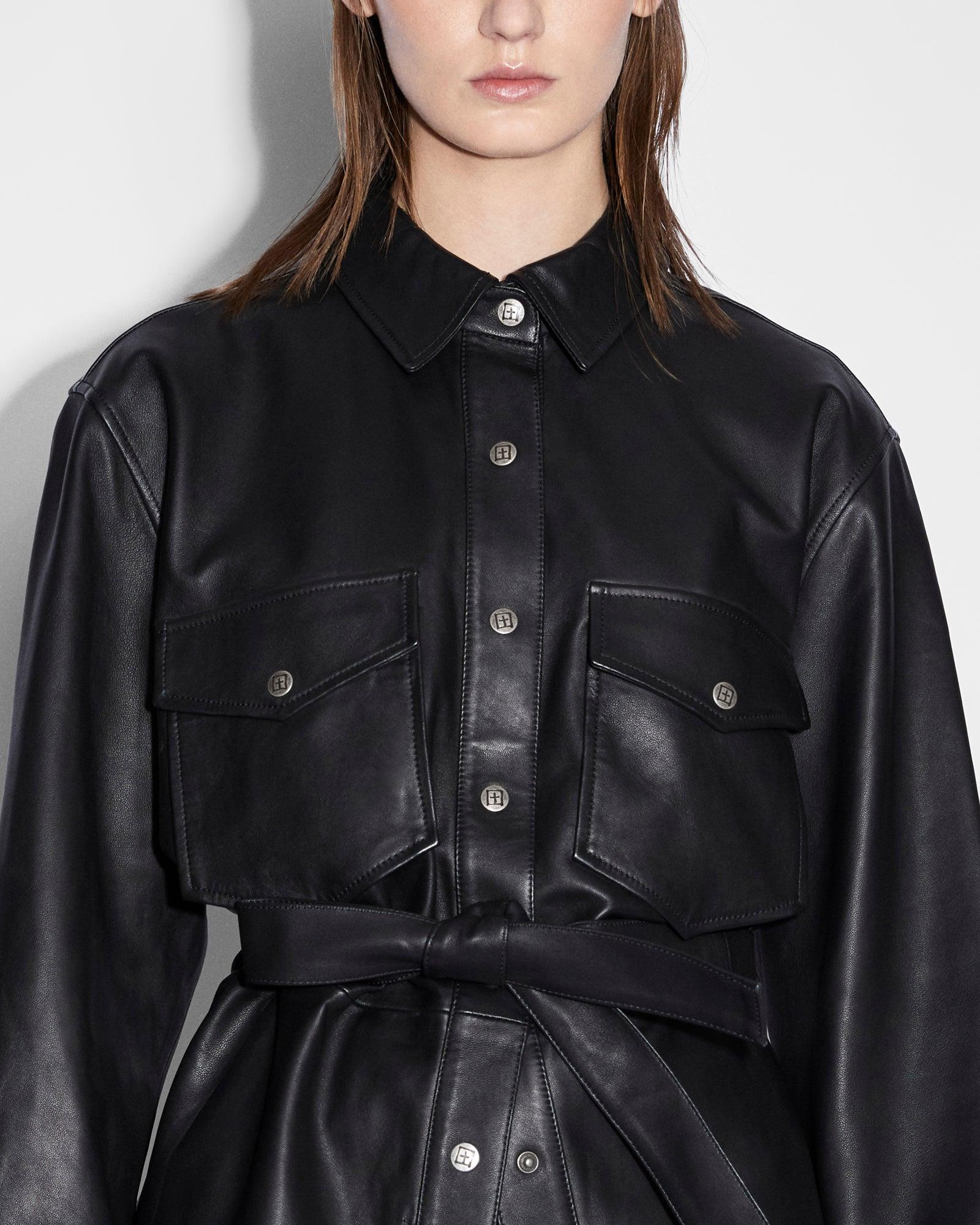 VOYAGER SHACKET BLACK LEATHER Female Product Image