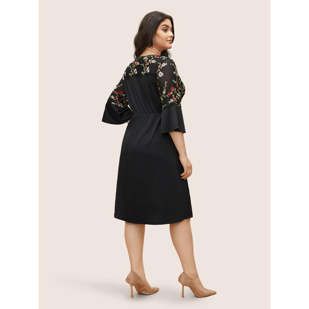 Plus Size Floral Embroidered Pocket Mesh Patchwork Dress Black Women Cocktail Non Round Neck Elbow-length sleeve Curvy Midi Dress BloomChic 26/4X Product Image