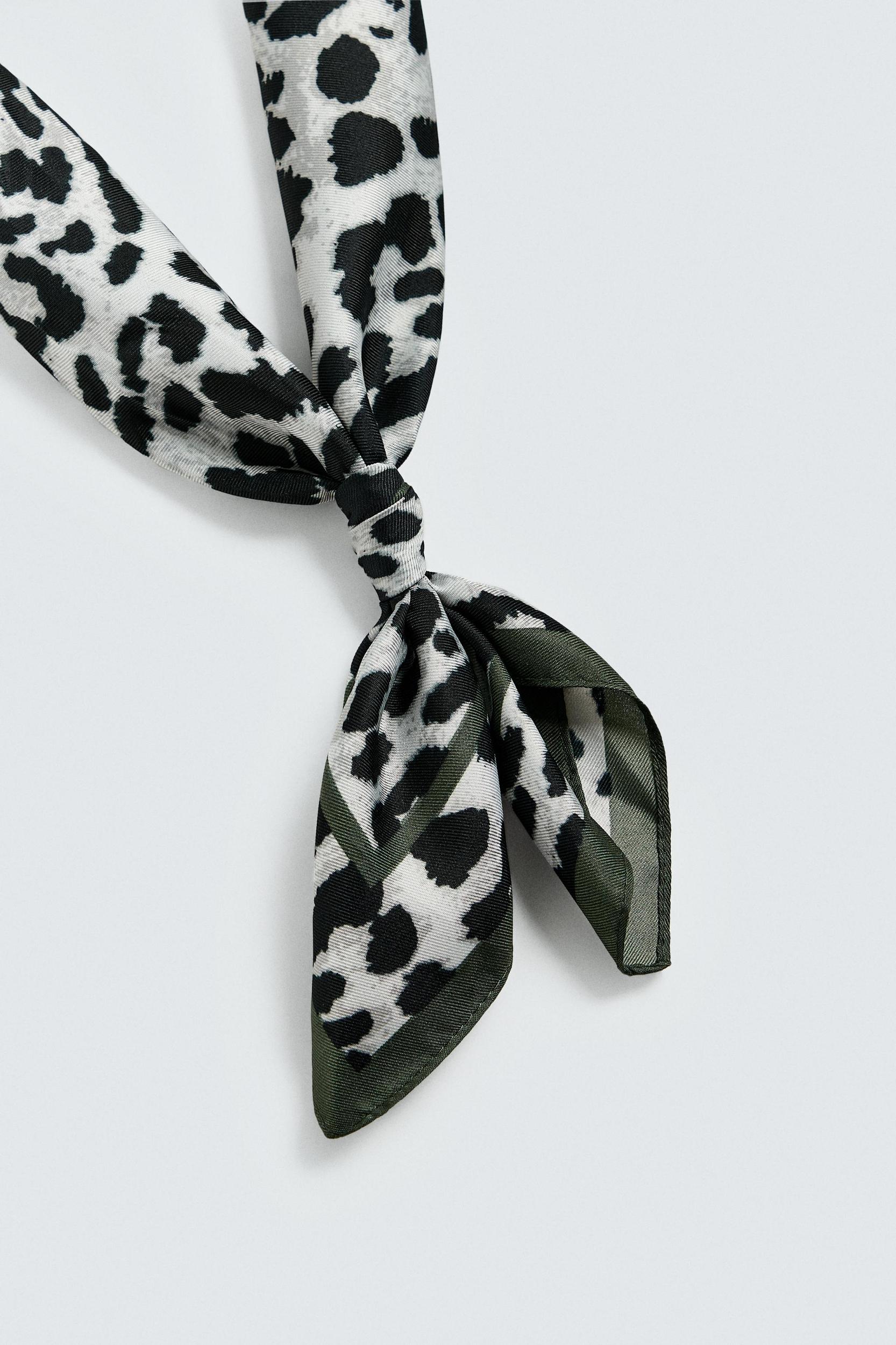 ANIMAL PRINT BANDANA Product Image