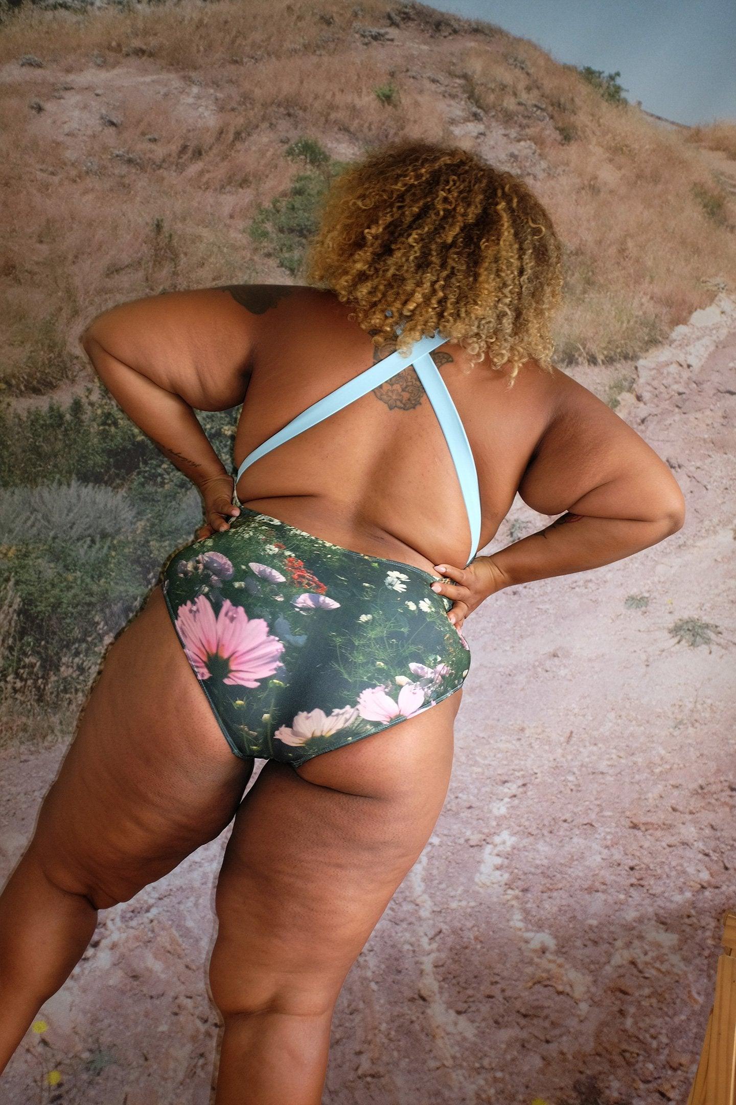 Porto Suit - Daisy Farm Product Image