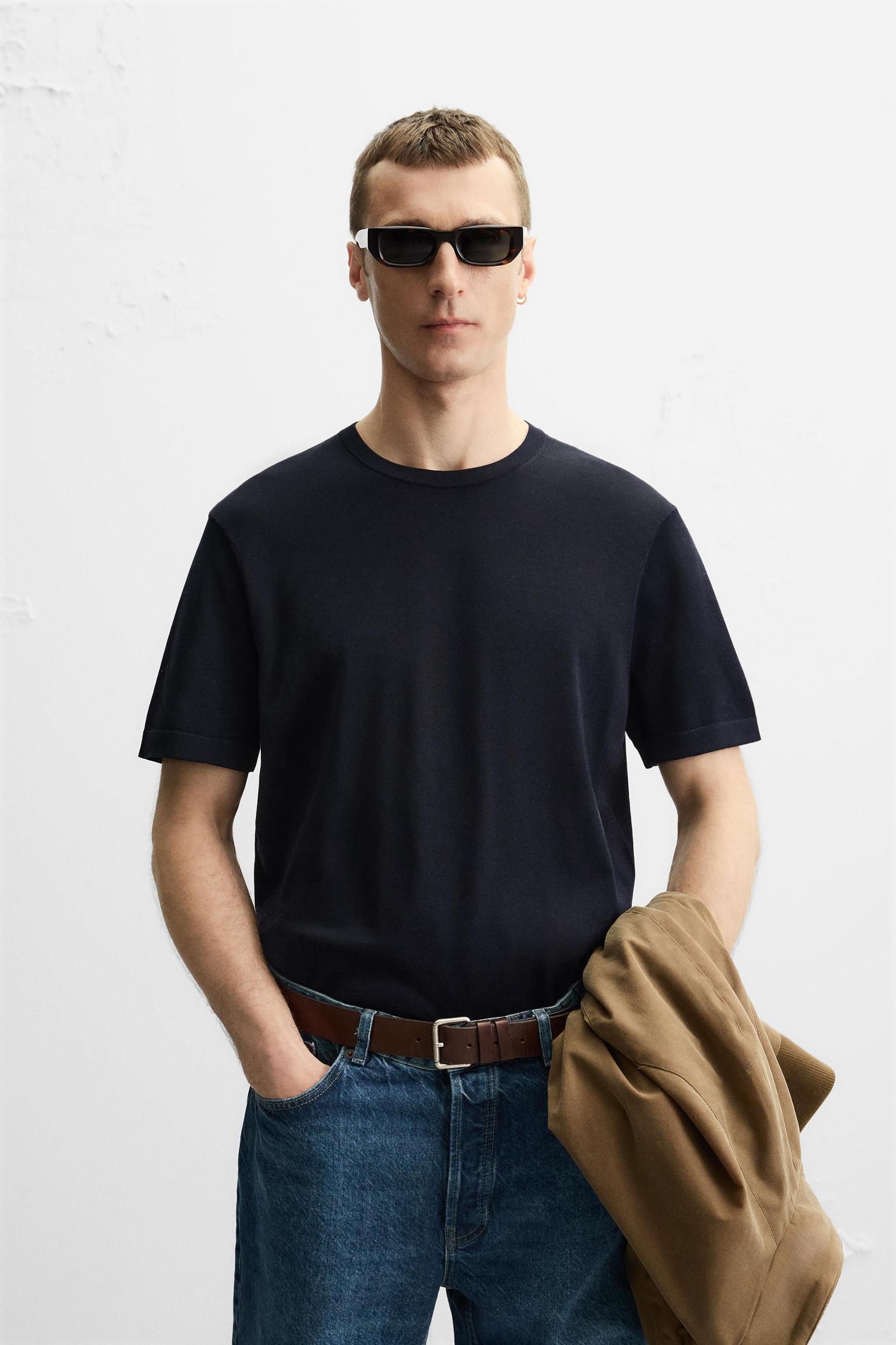 REGULAR FIT KNIT T-SHIRT Product Image