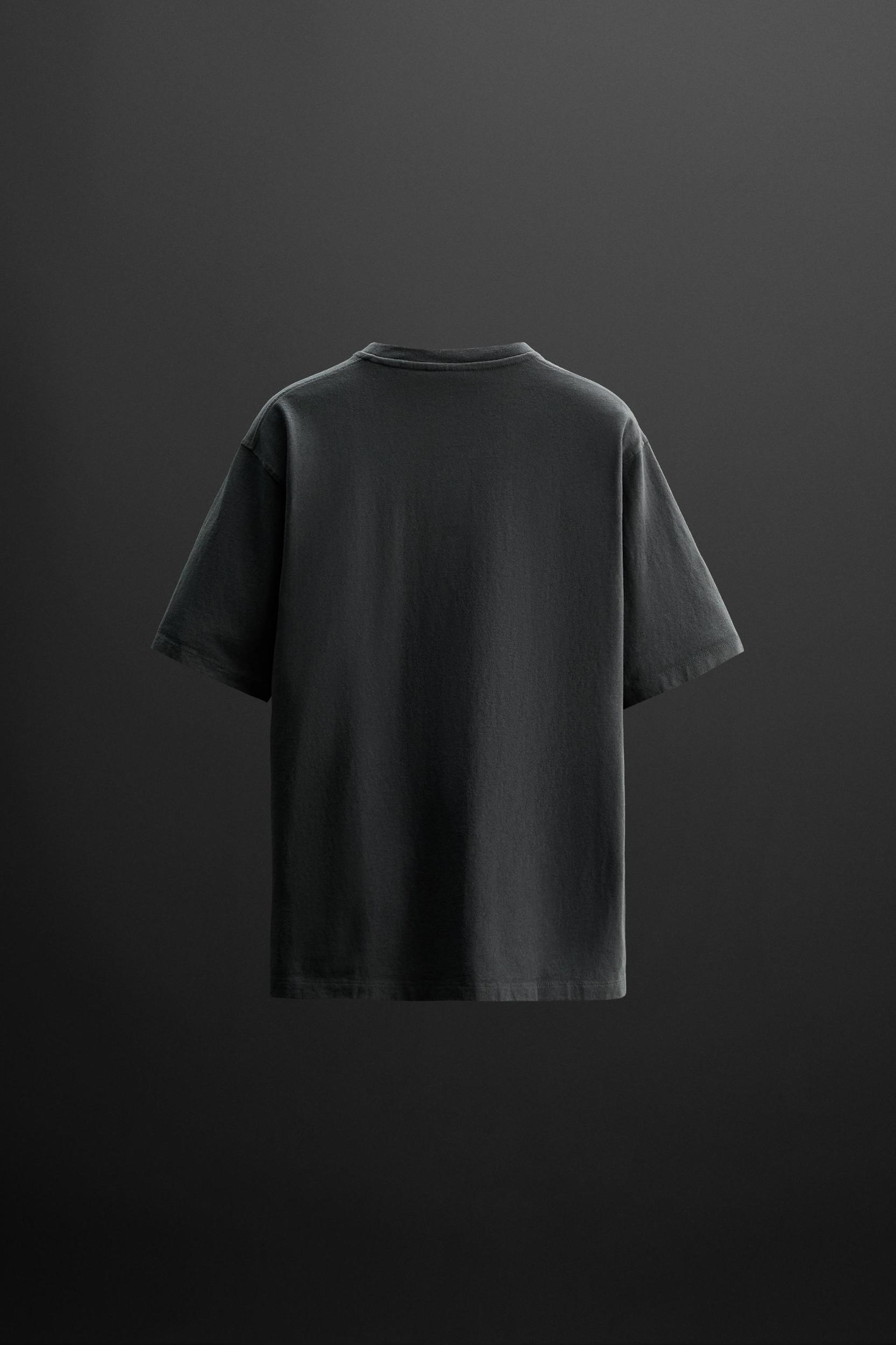 RUNNING GRAPHIC PRINT T-SHIRT Product Image