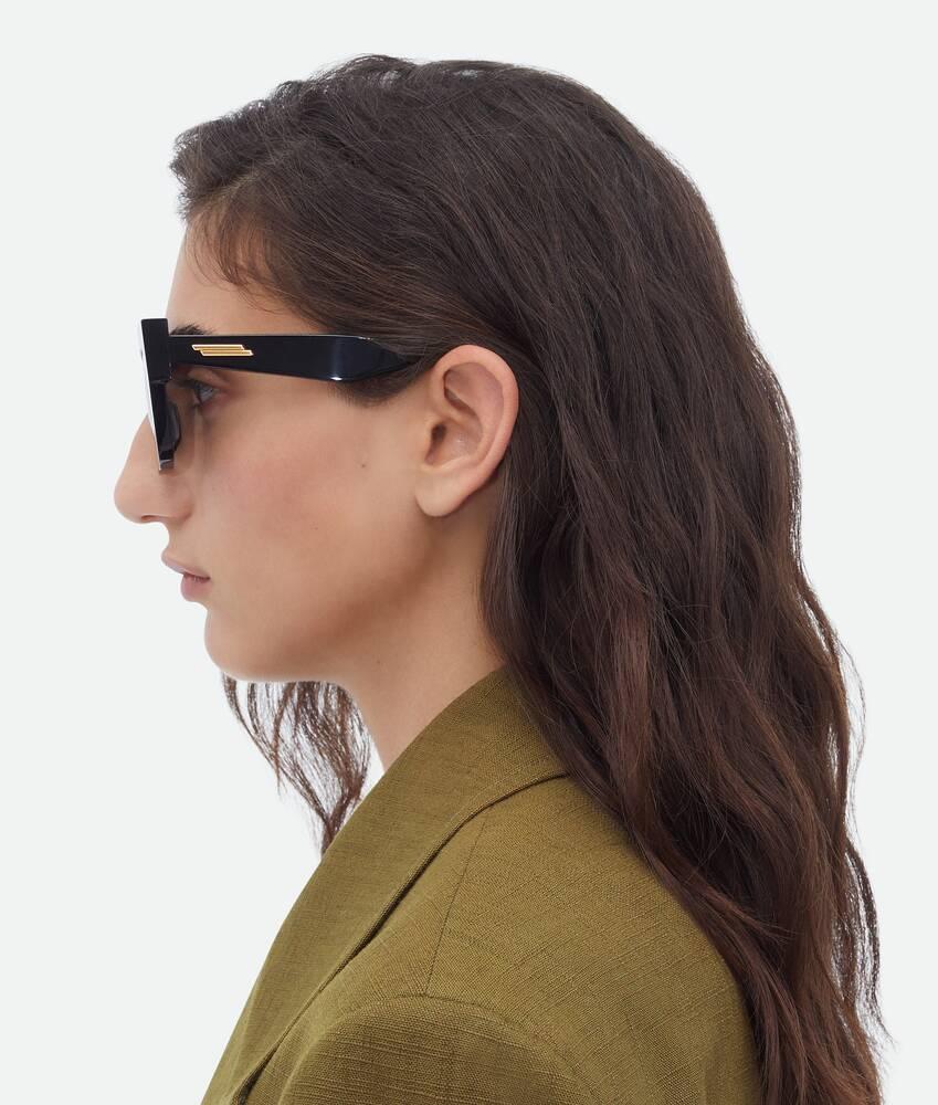 Women's Classic Square Sunglasses in Black / Grey Product Image