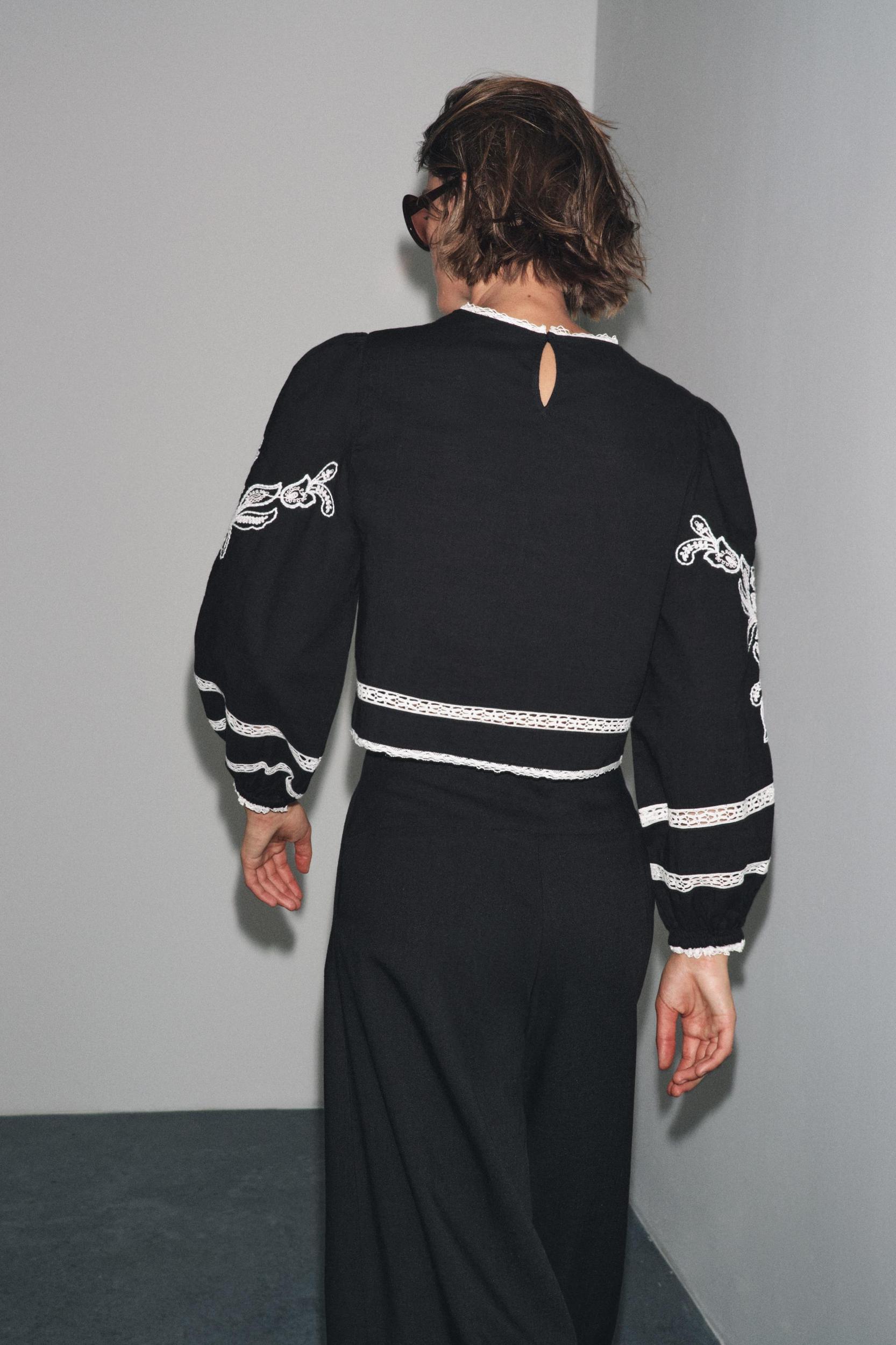 ZW COLLECTION EMBROIDERED BLOUSE Product Image