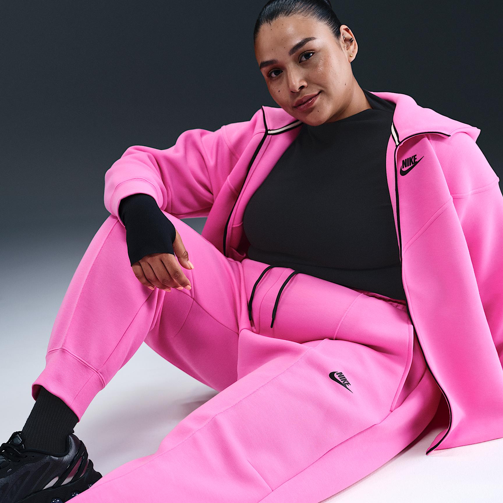 Nike Sportswear Tech Fleece Women's Mid-Rise Joggers (Plus Size) Product Image