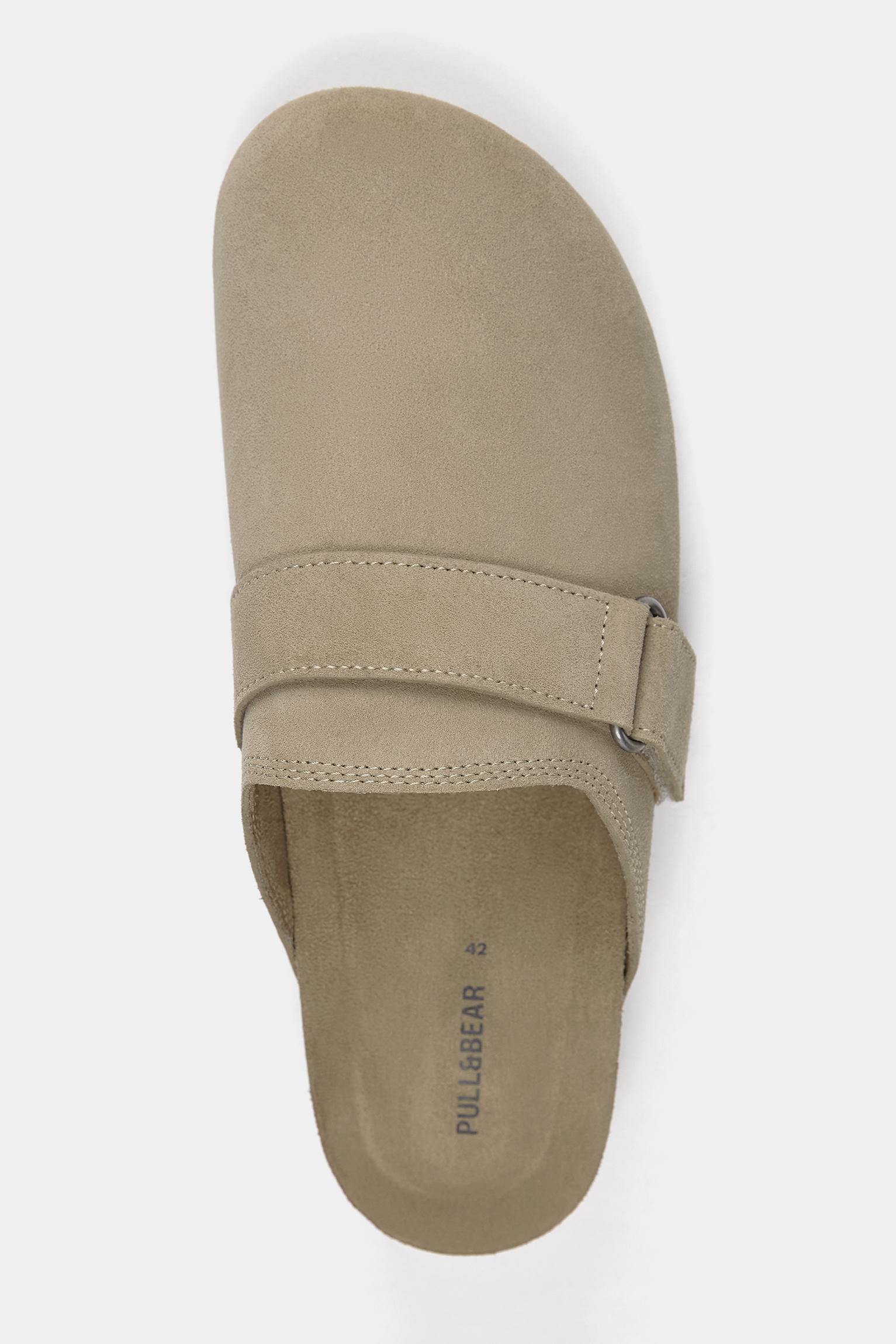 Leather clogs Product Image