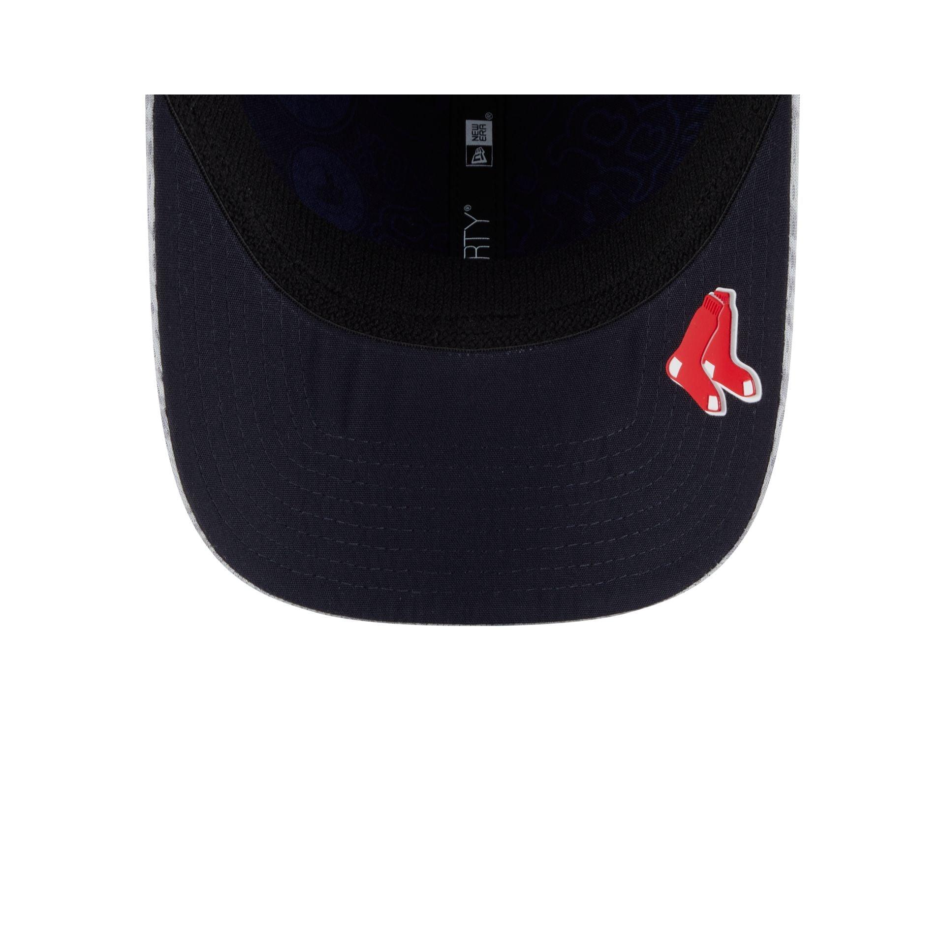 Boston Red Sox 2025 Clubhouse Gray 39THIRTY Stretch Fit Male Product Image
