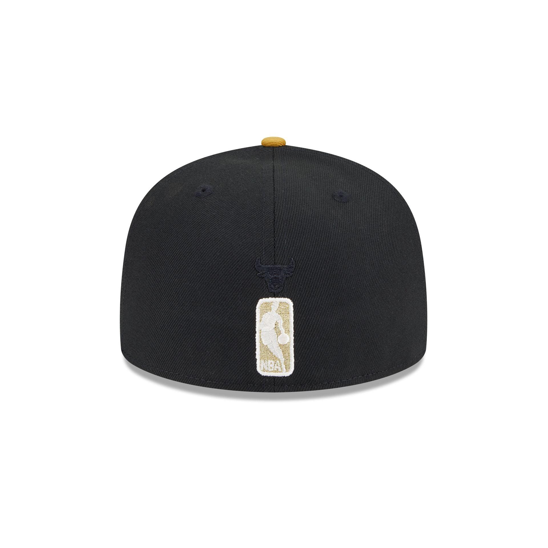 Chicago Bulls Metallic Gold Logo 59FIFTY Fitted Hat Male Product Image
