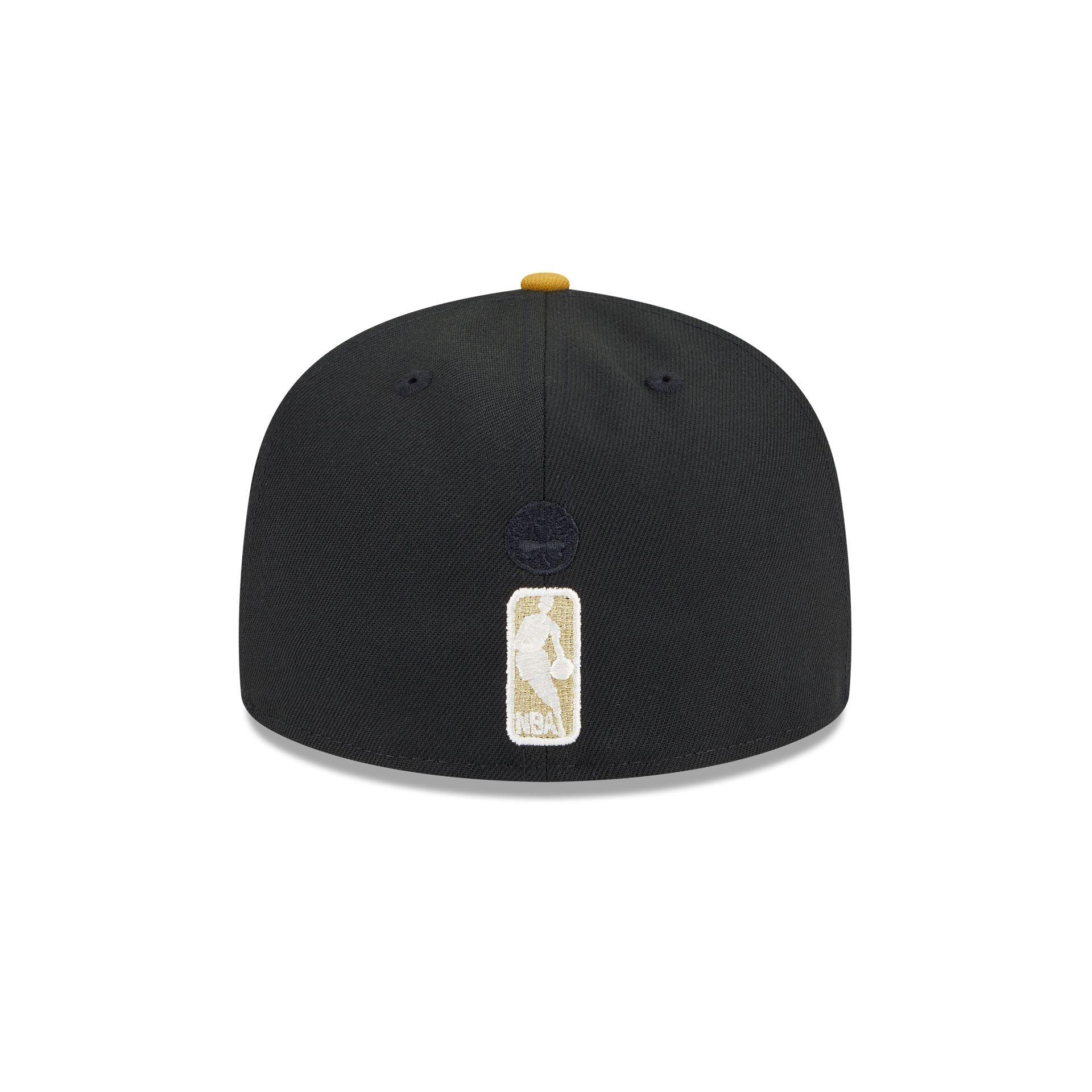 New York Knicks Metallic Gold Logo 59FIFTY Fitted Hat Male Product Image