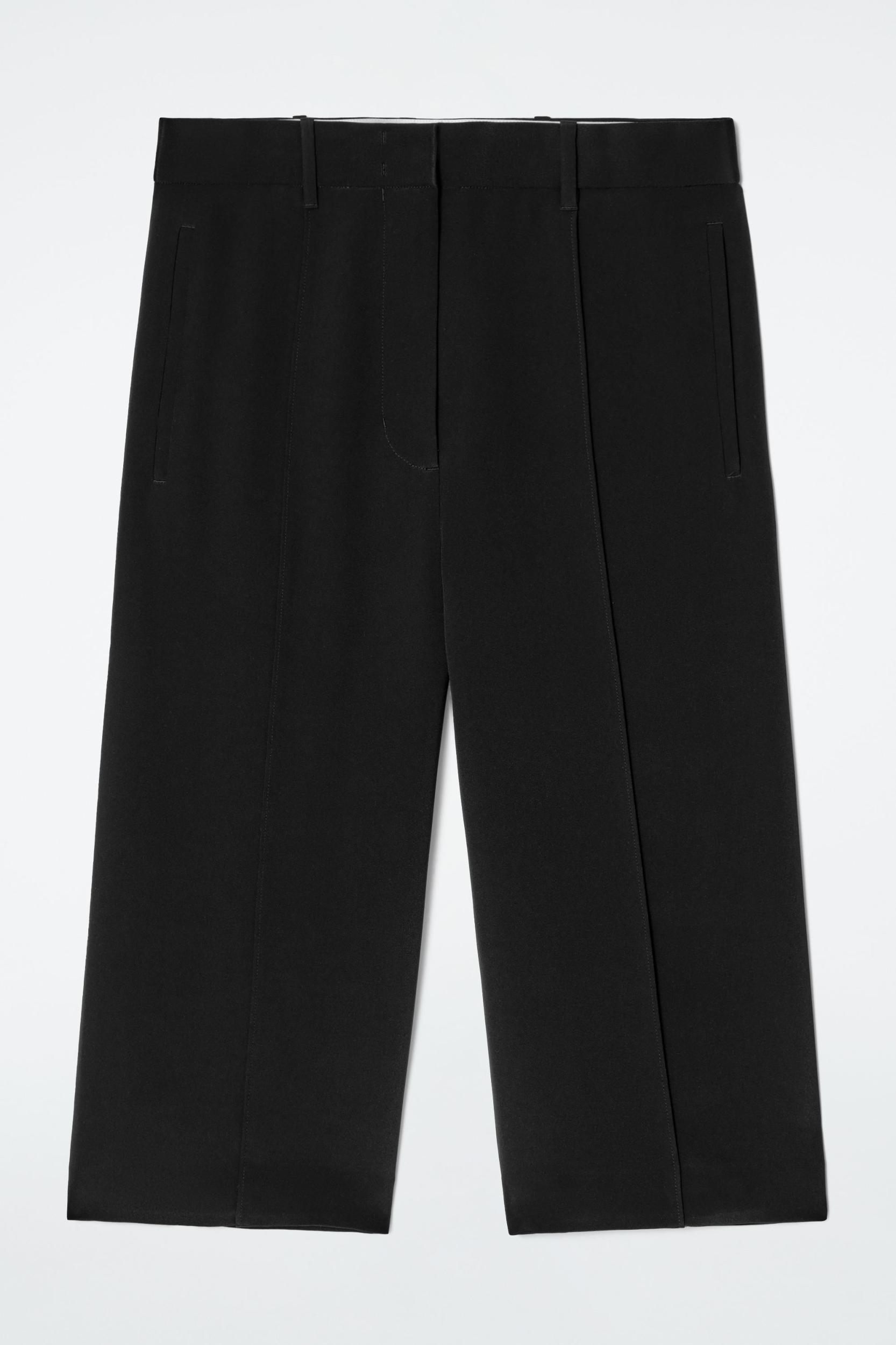 TAILORED SILK SHORTS Product Image