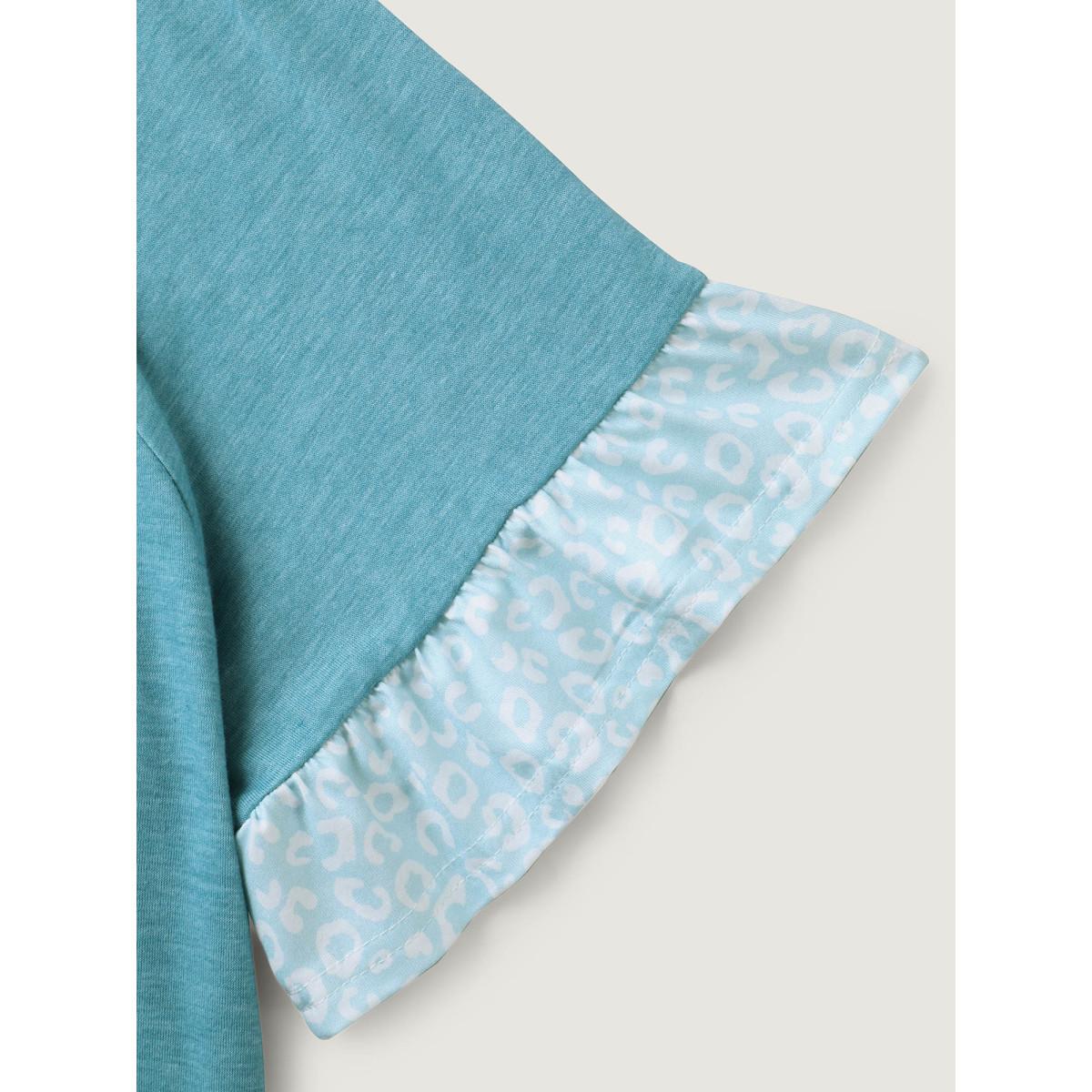 Plus Size Leopard Print Color Contrast T-Shirt Cerulean Women Contrast Round Neck Everyday-Casual T-shirts BloomChic 10/M Product Image