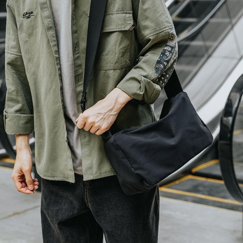 Plain Sling Bag Product Image